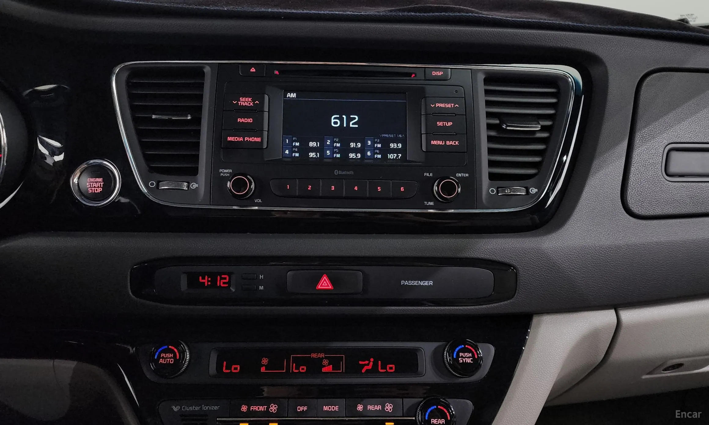 Kia Carnival превью 15
