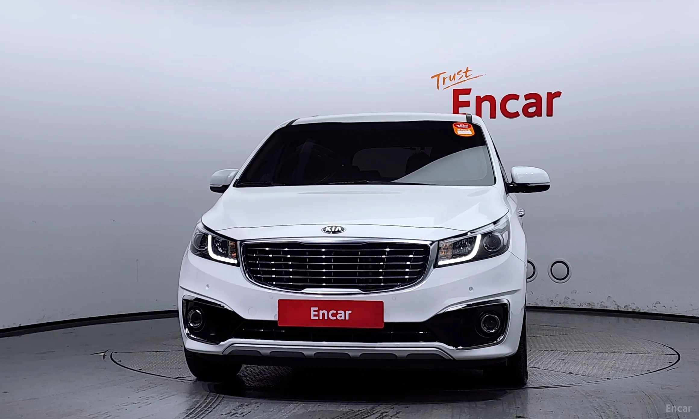Kia Carnival превью 3