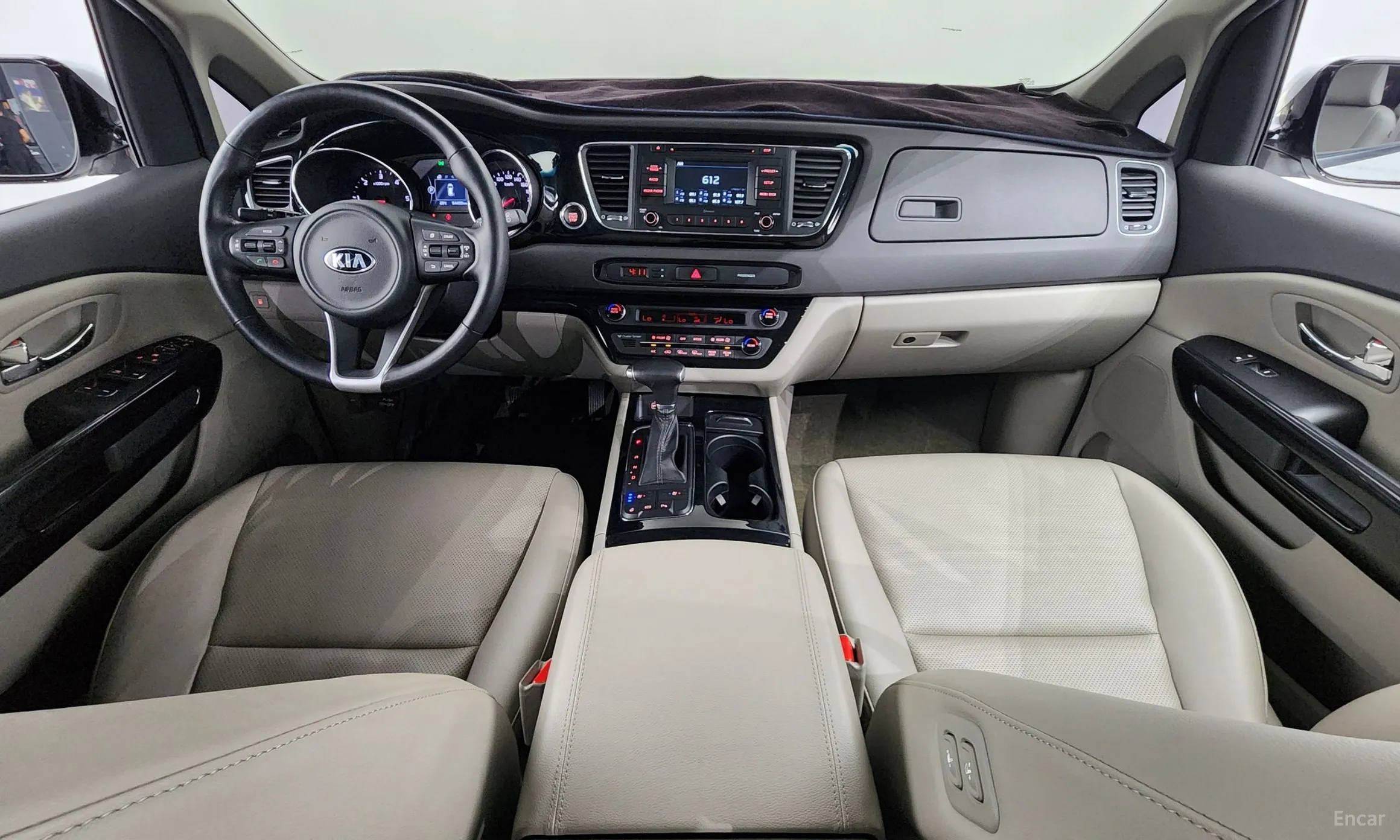 Kia Carnival превью 7