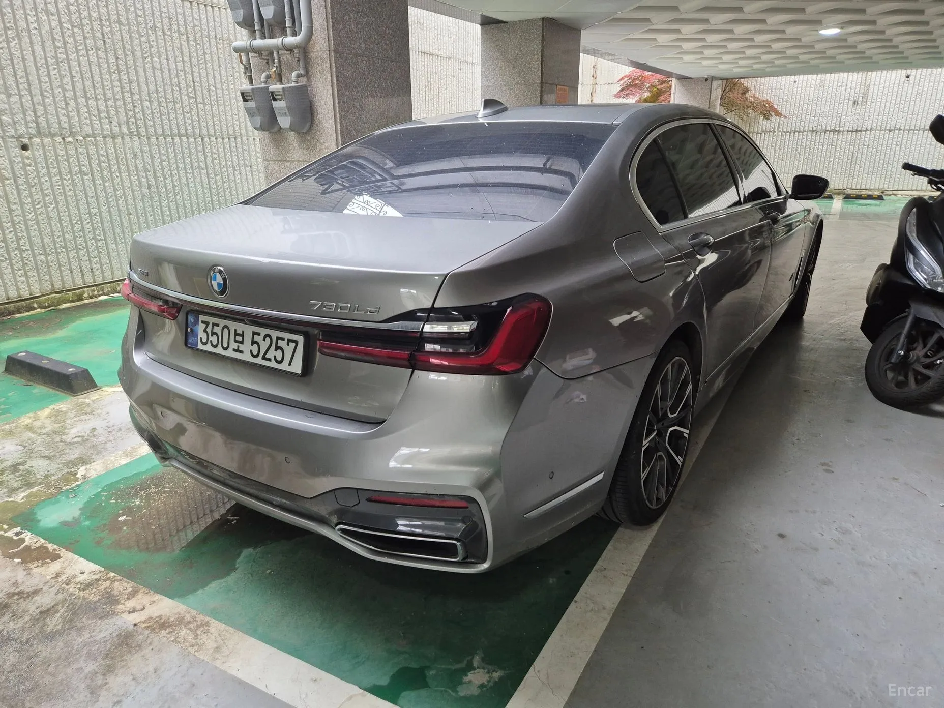 BMW 7 Series (G11)