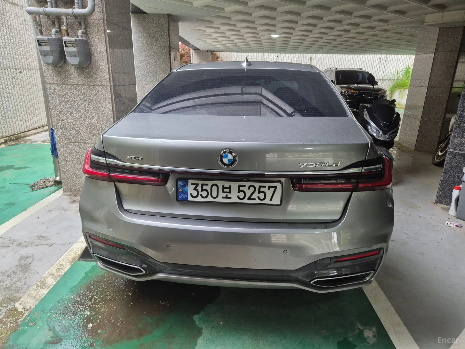 BMW 7 Series (G11) превью 3