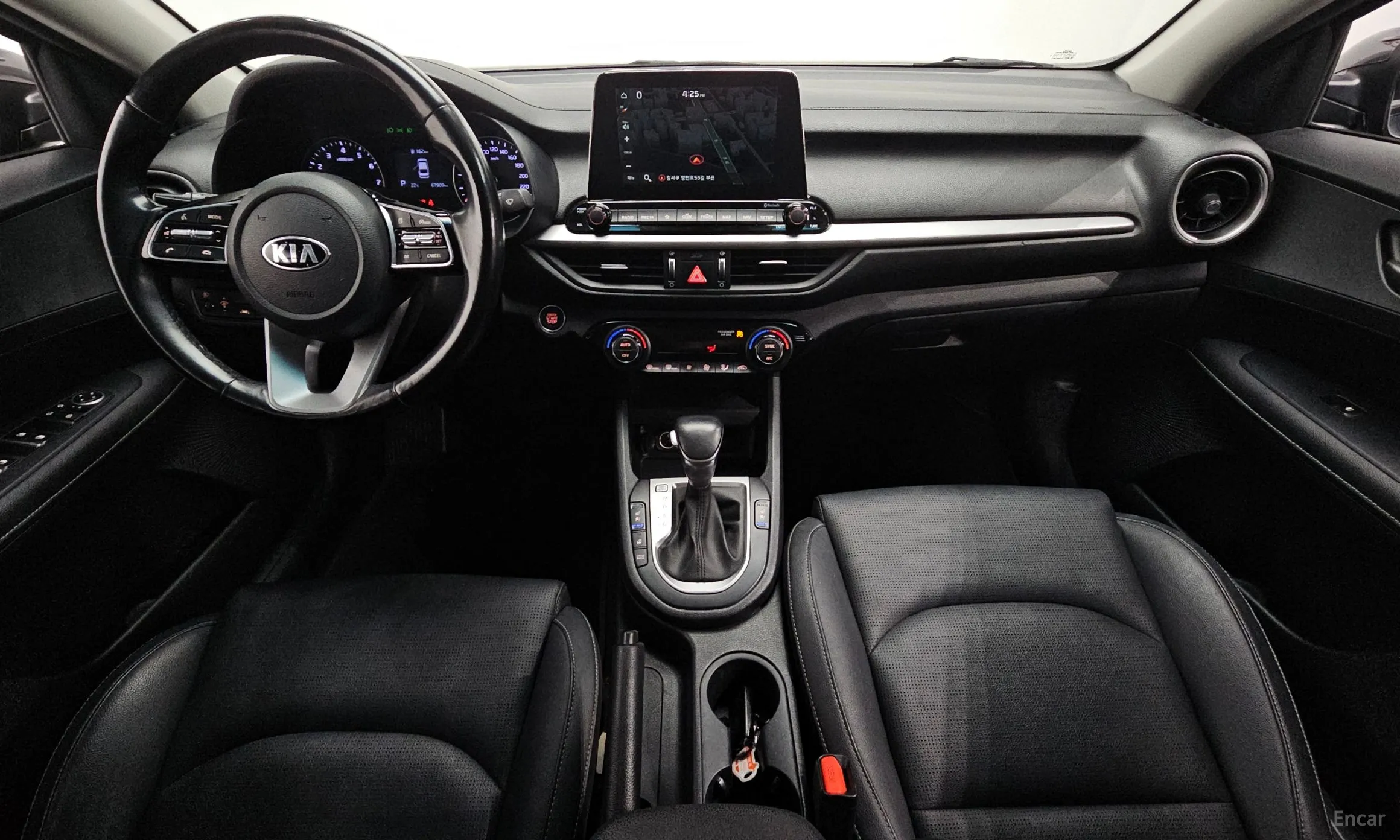 Kia K3 превью 4