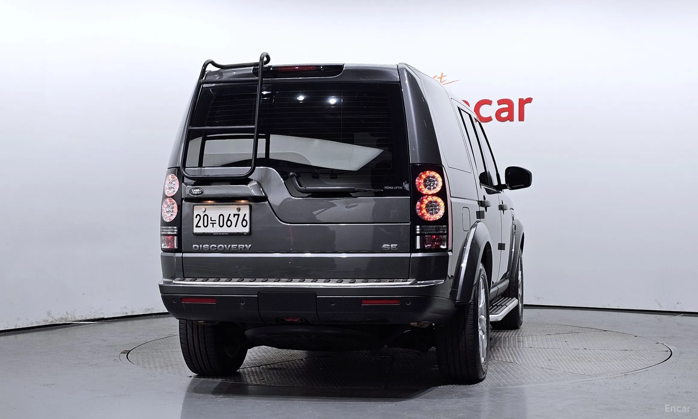Land Rover Discovery 4 превью 3