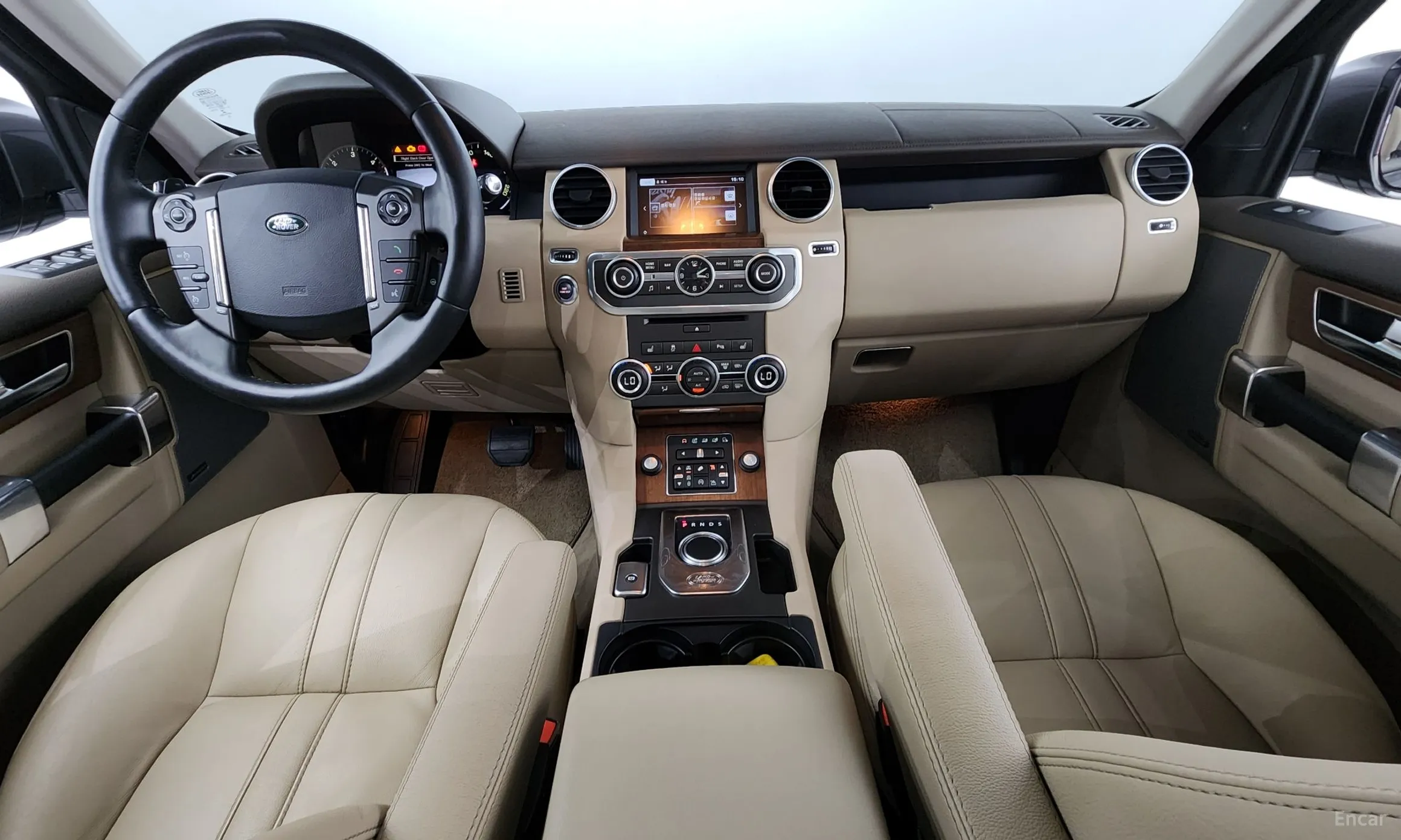 Land Rover Discovery 4 превью 4