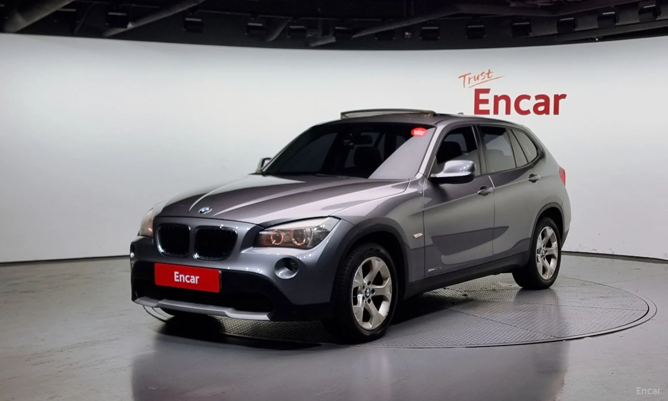 X1 (E84)