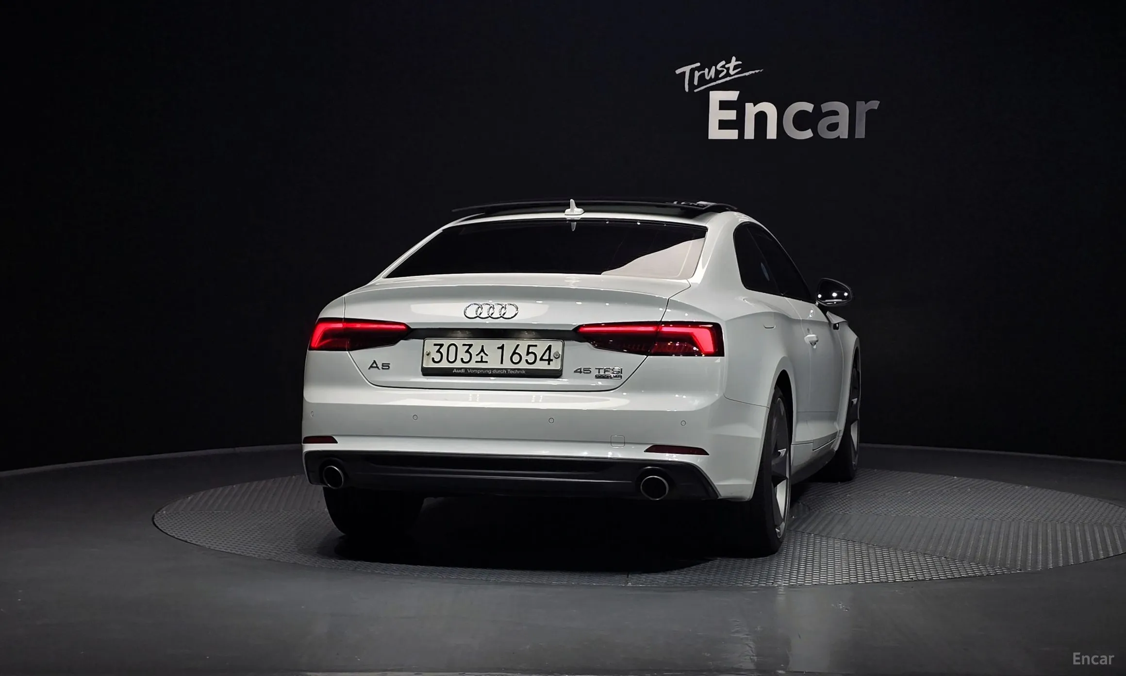 Audi A5 (F5) превью 3
