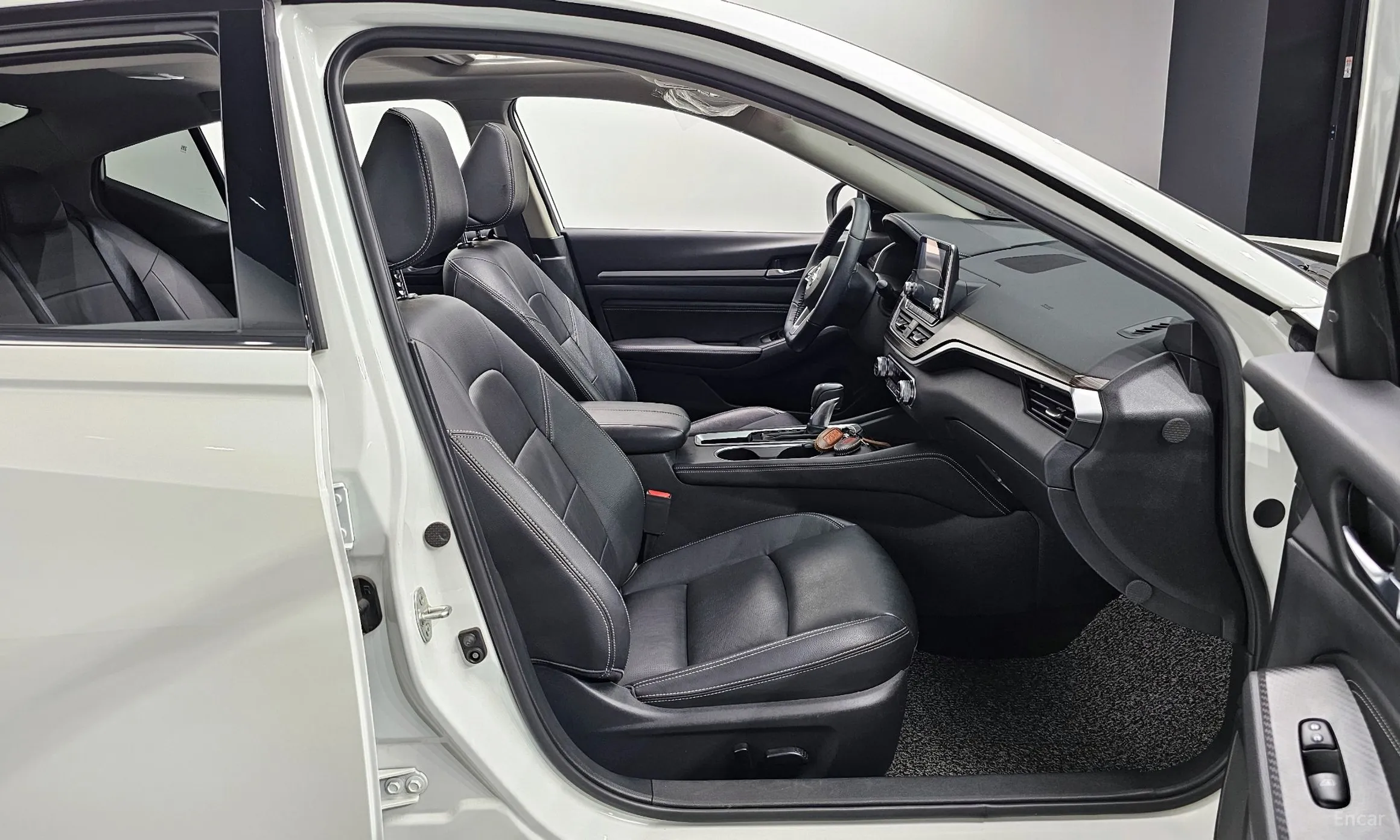 Nissan Altima (L34) превью 10