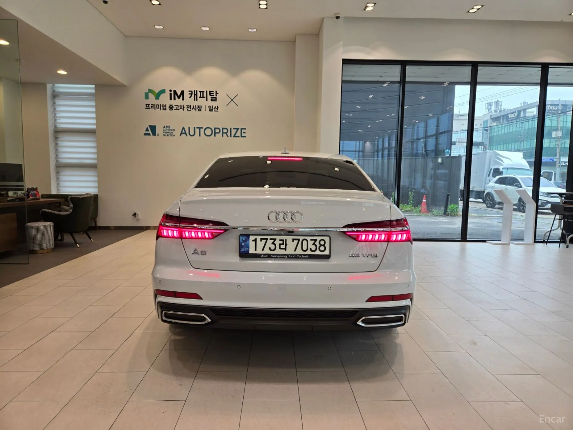 Audi A6 (C8) превью 3