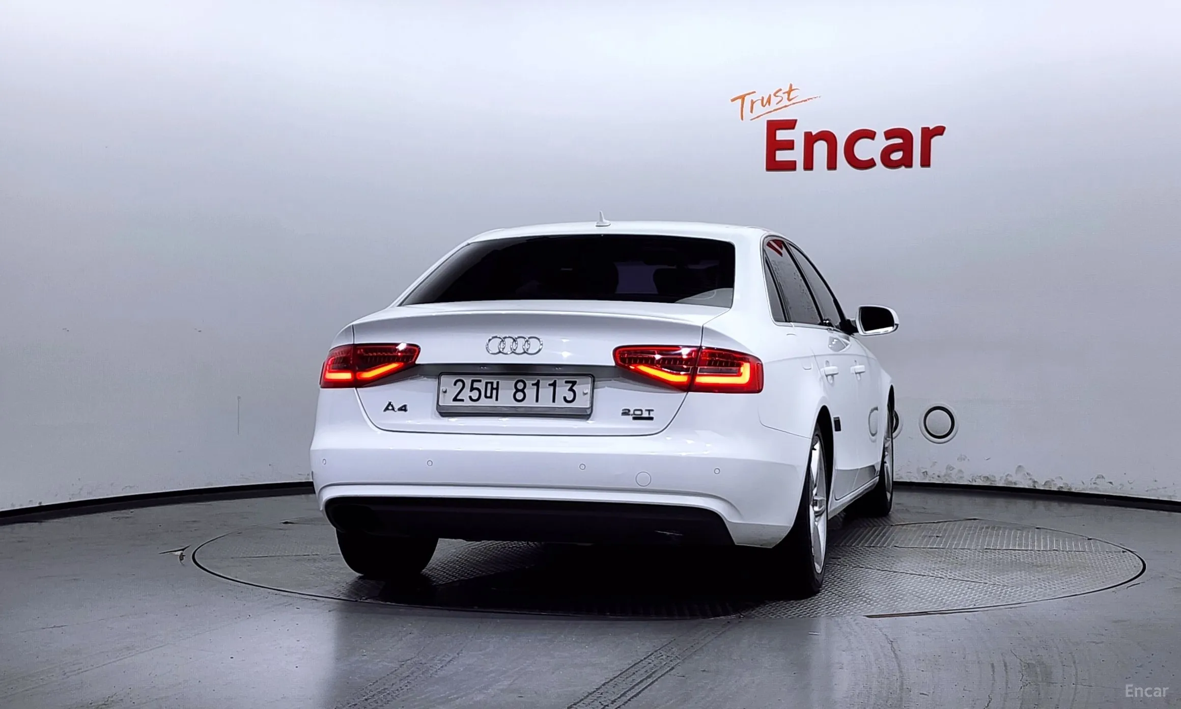 Audi New A4 превью 3
