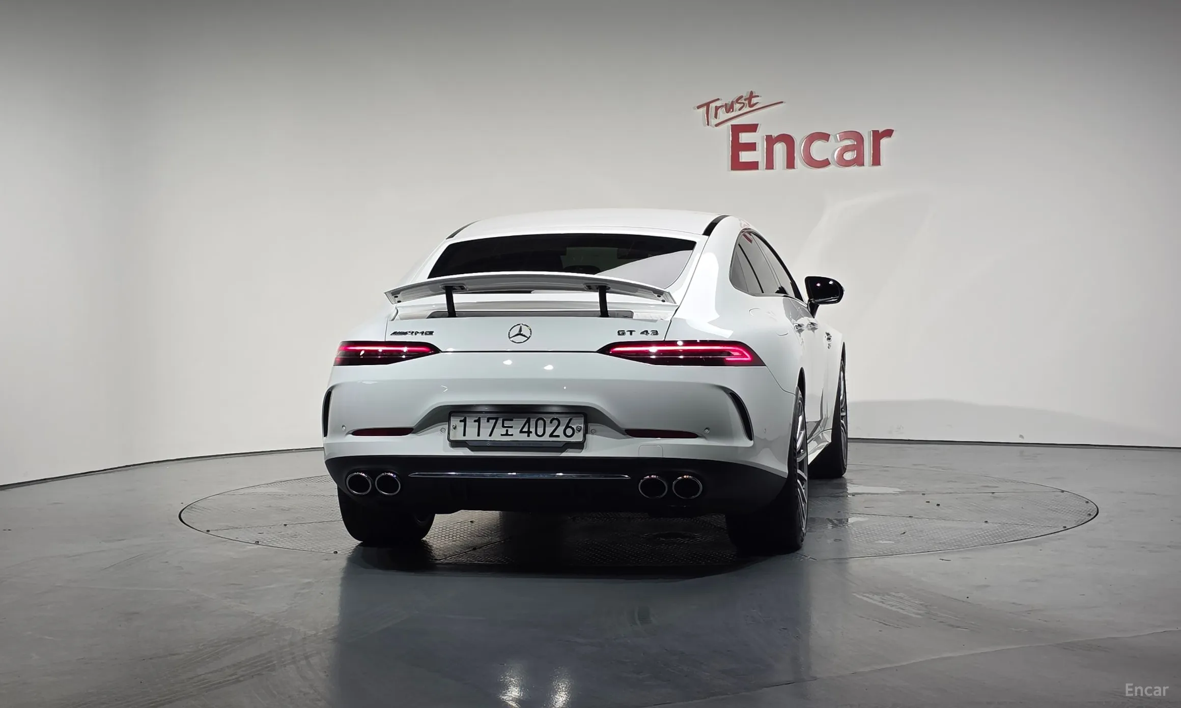 Mercedes Benz AMG GT превью 3