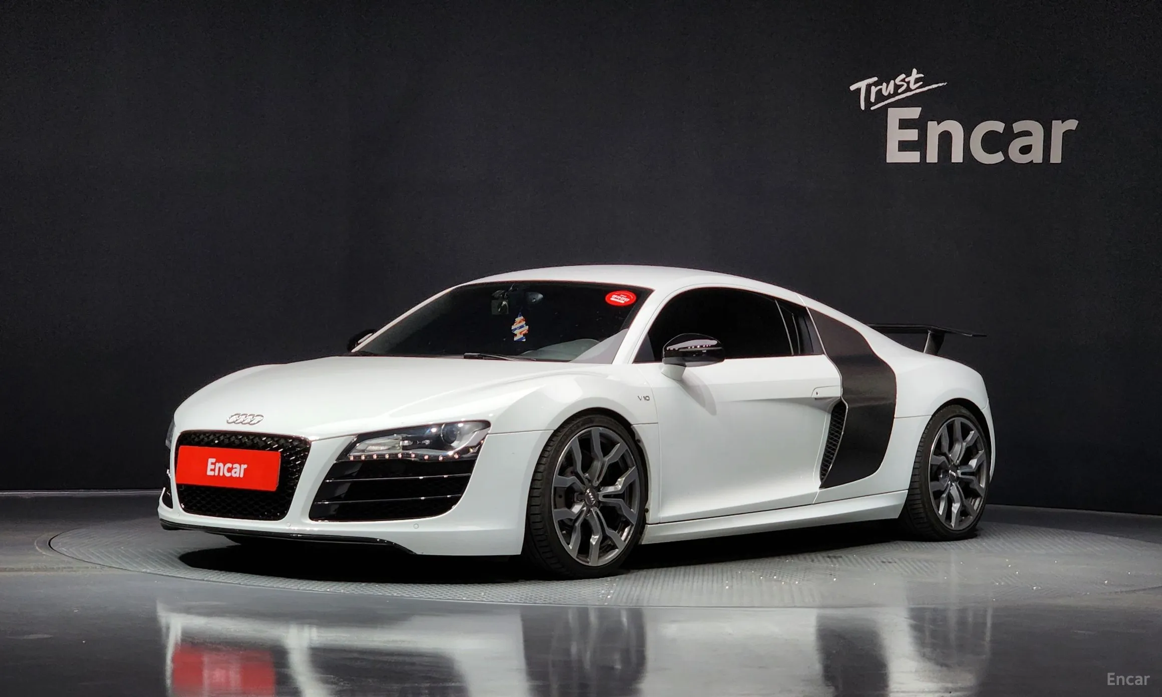 R8