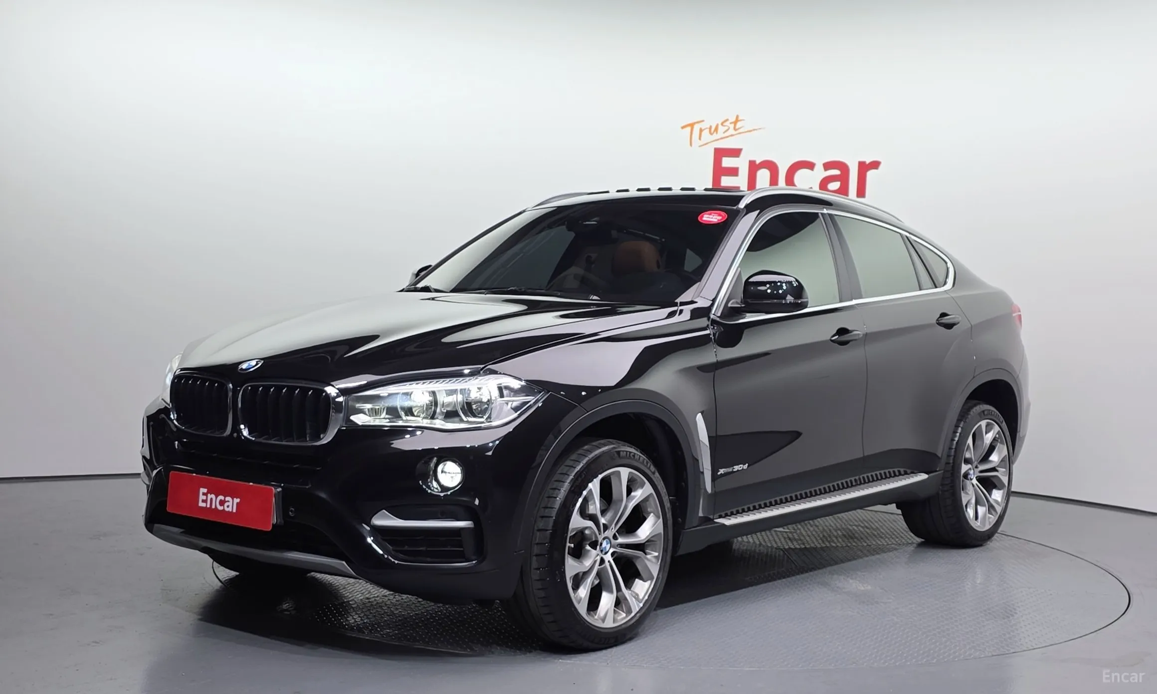 X6 (F16)