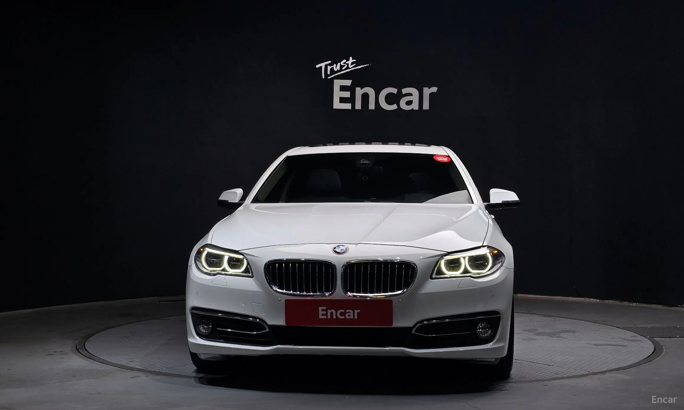 BMW 5 Series (F10) превью 2