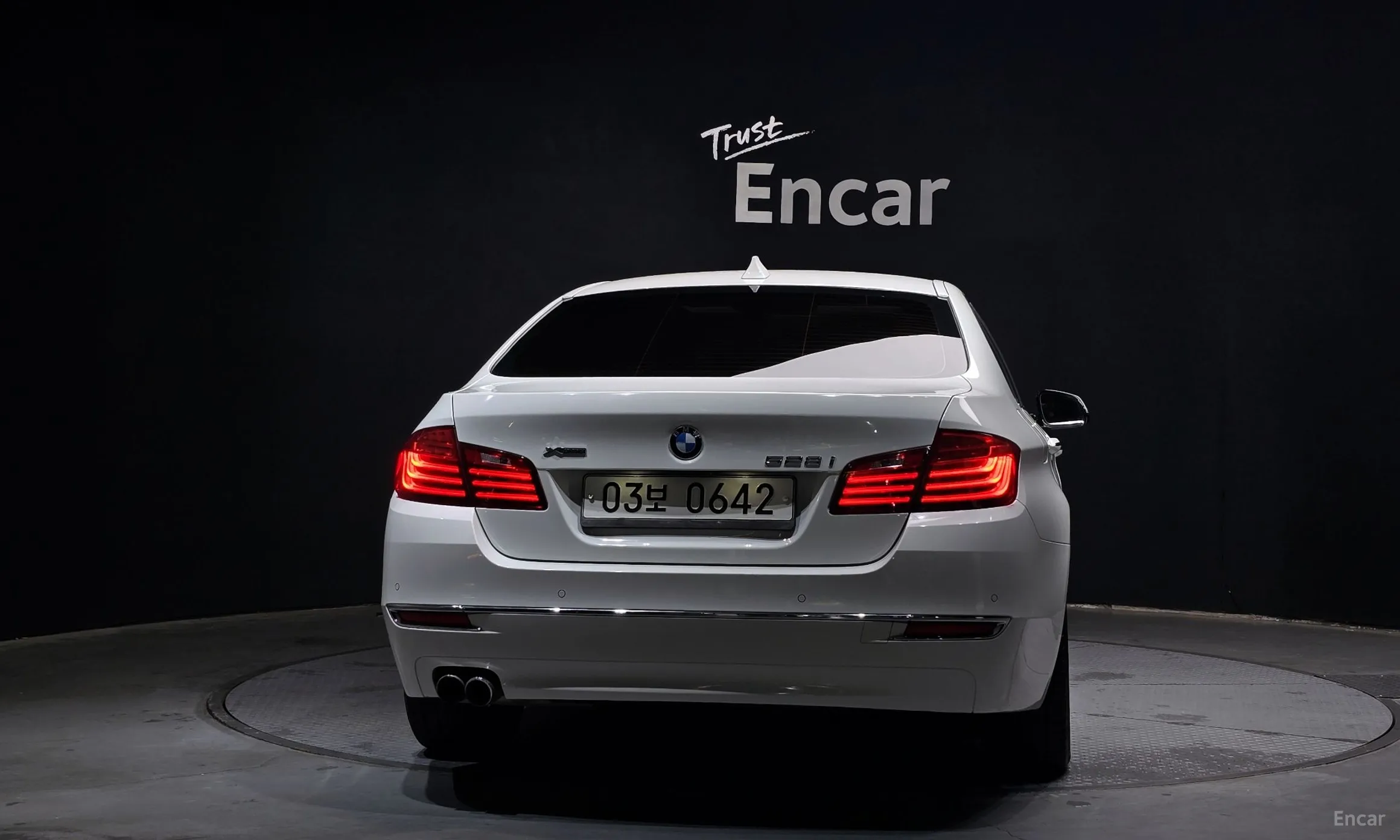 BMW 5 Series (F10) превью 3