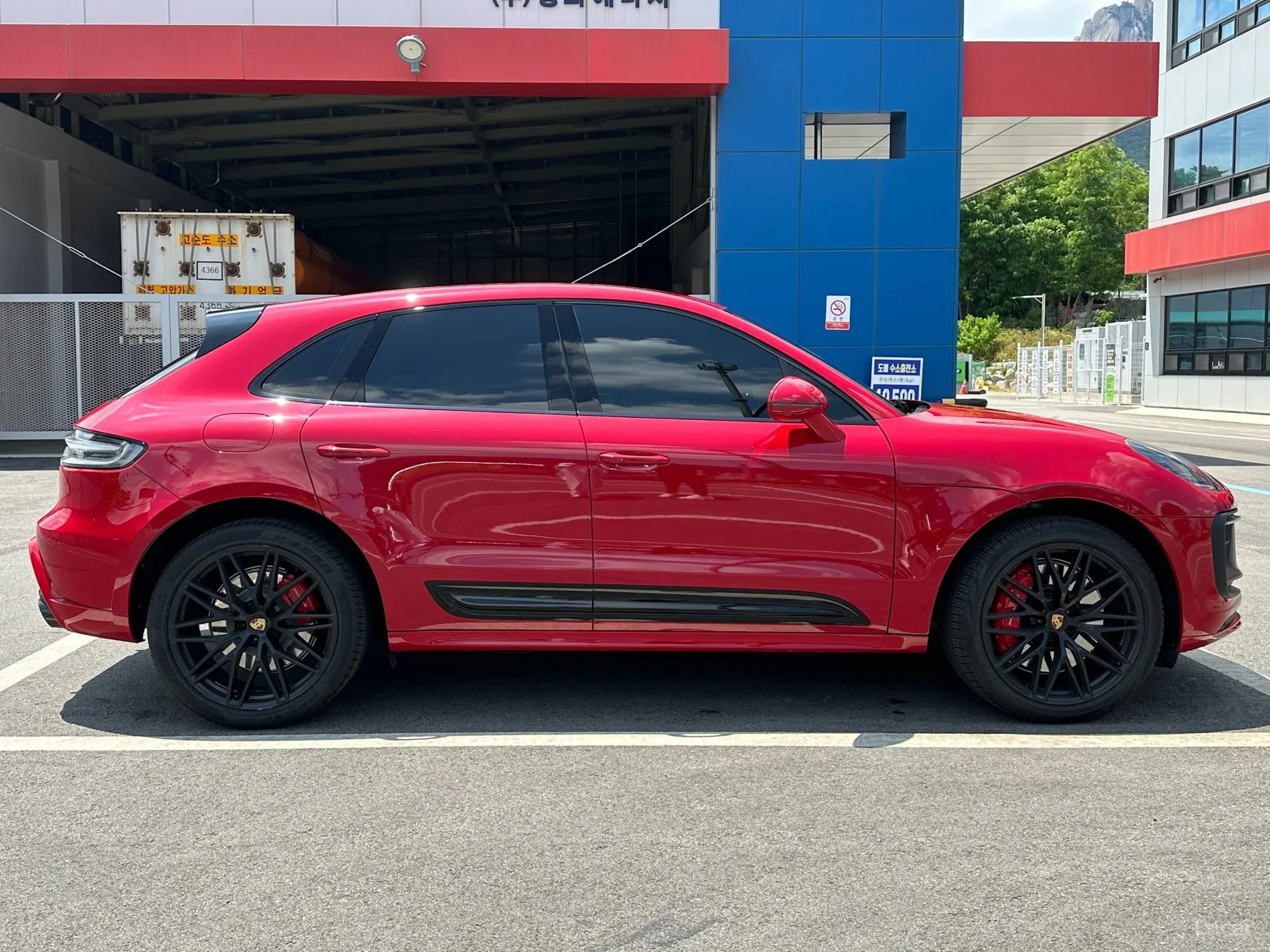 Porsche Macan превью 2