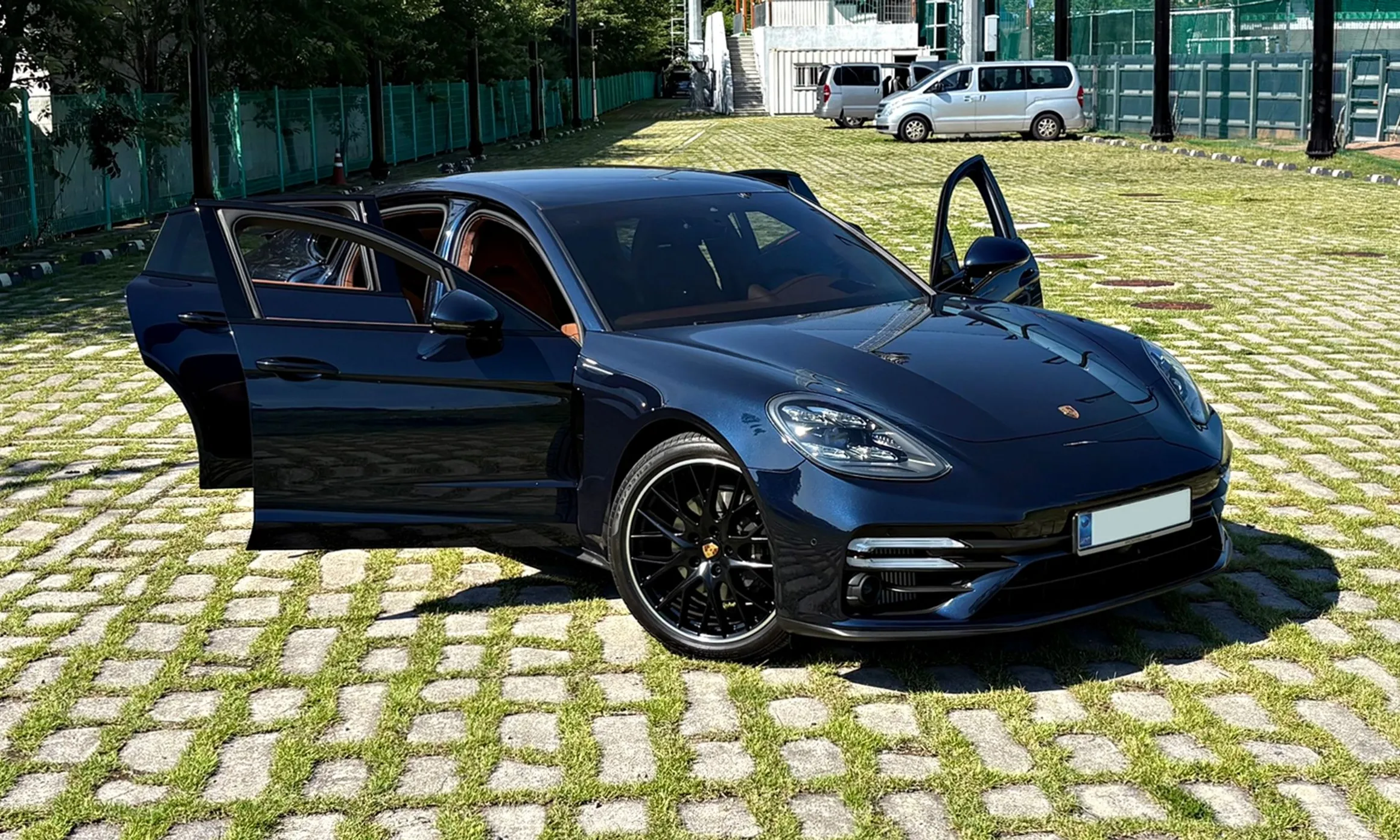 Porsche Panamera (971) превью 3