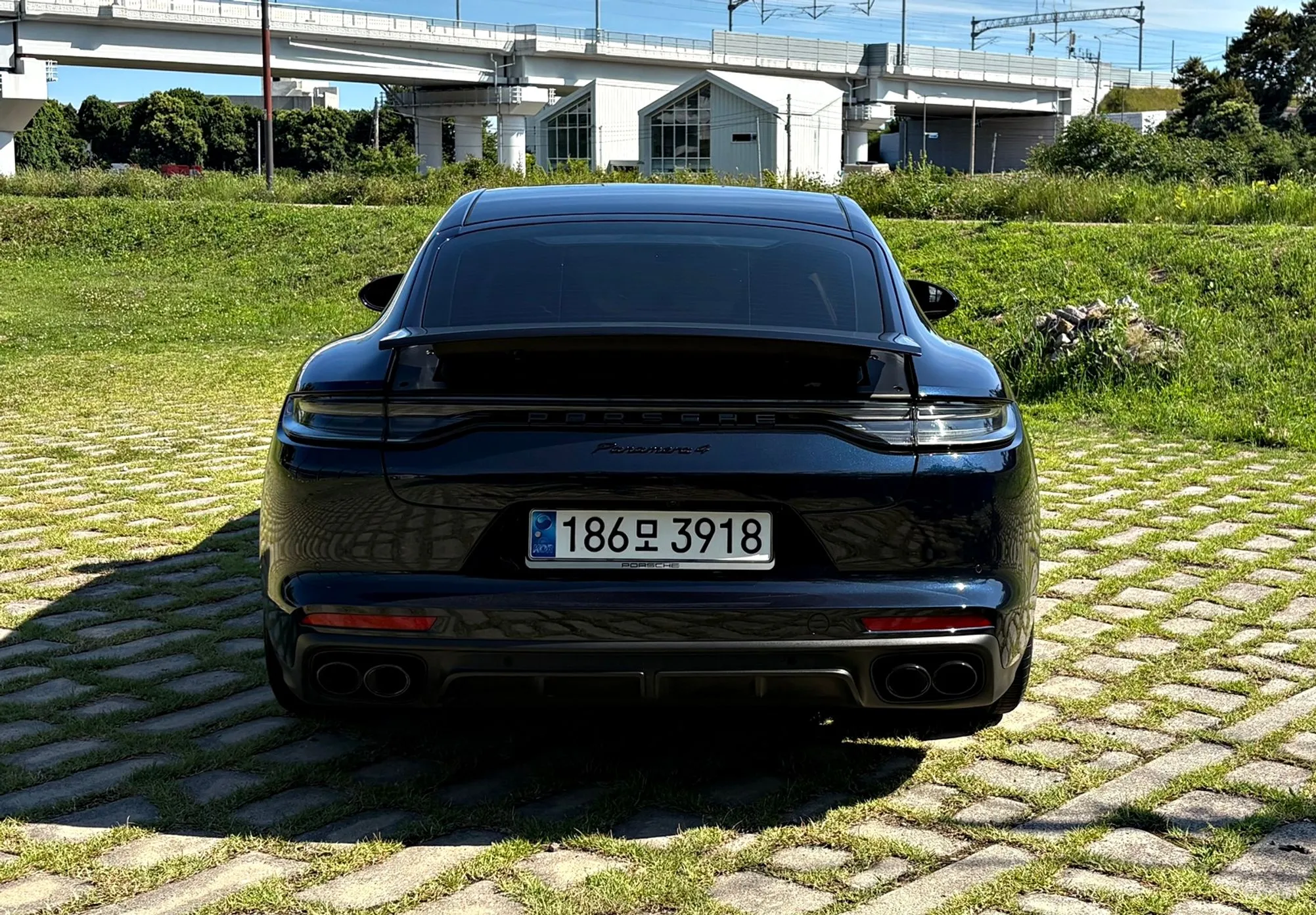 Porsche Panamera (971) превью 4