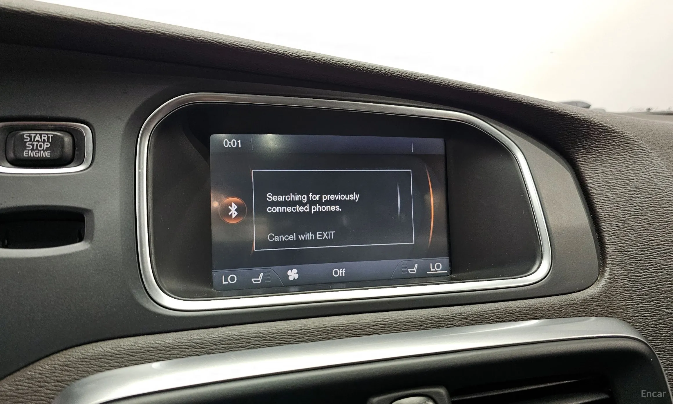 Volvo V40 превью 14