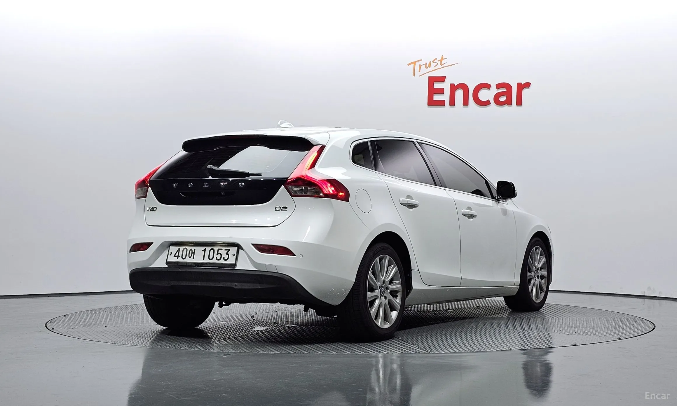 Volvo V40