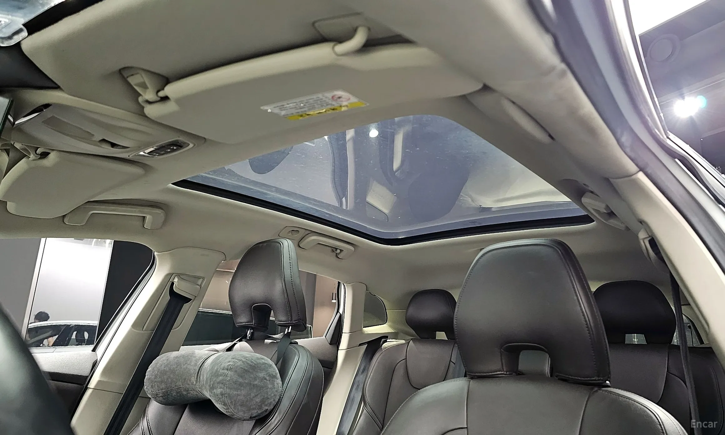 Volvo V40 превью 19