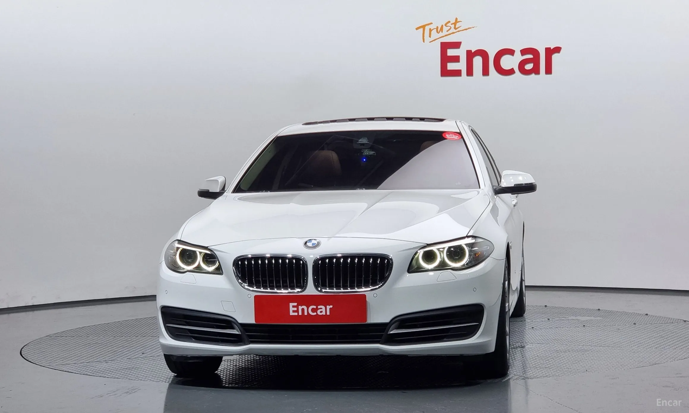BMW 5 Series (F10) превью 2