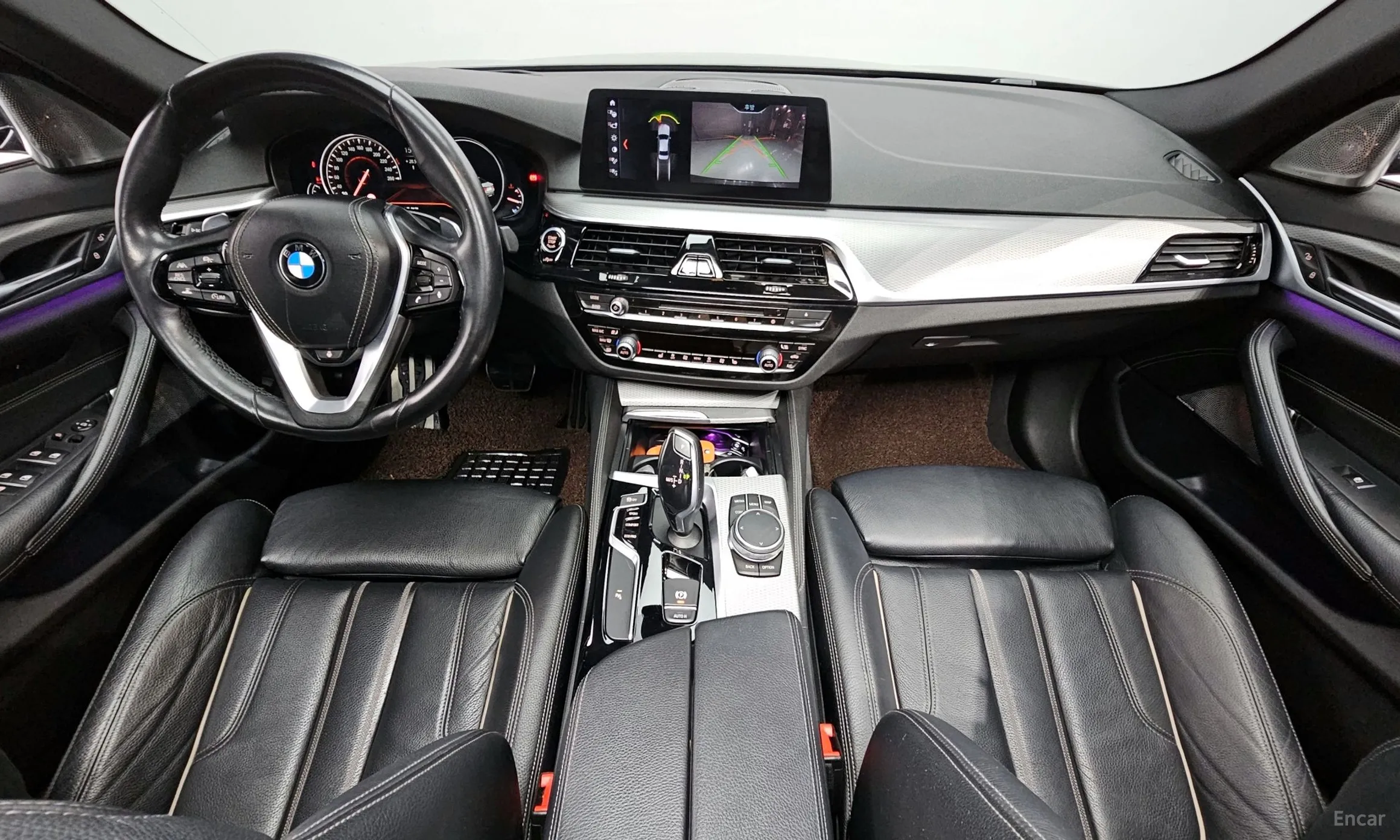 BMW 5 Series (G30) превью 4