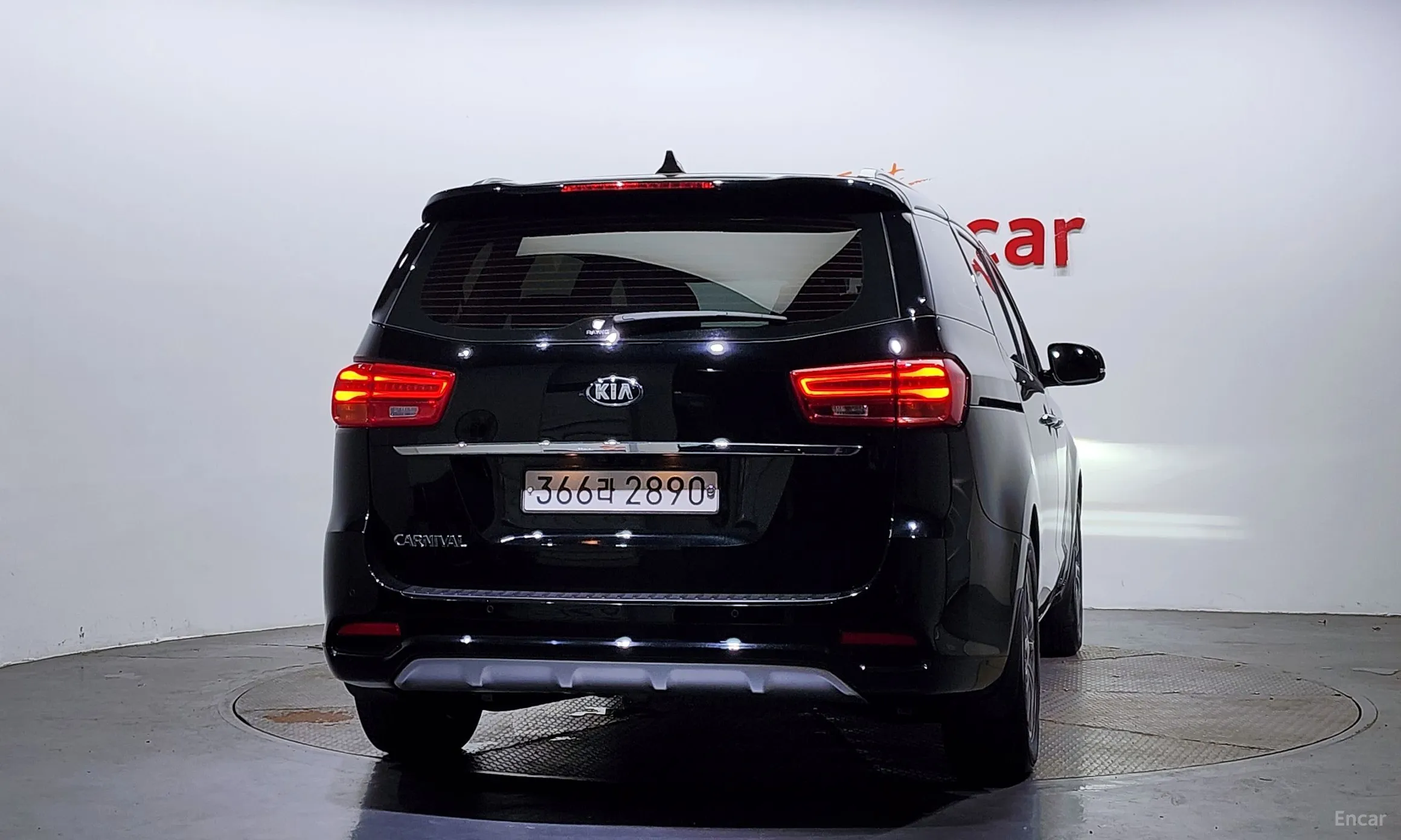 Kia Carnival превью 3