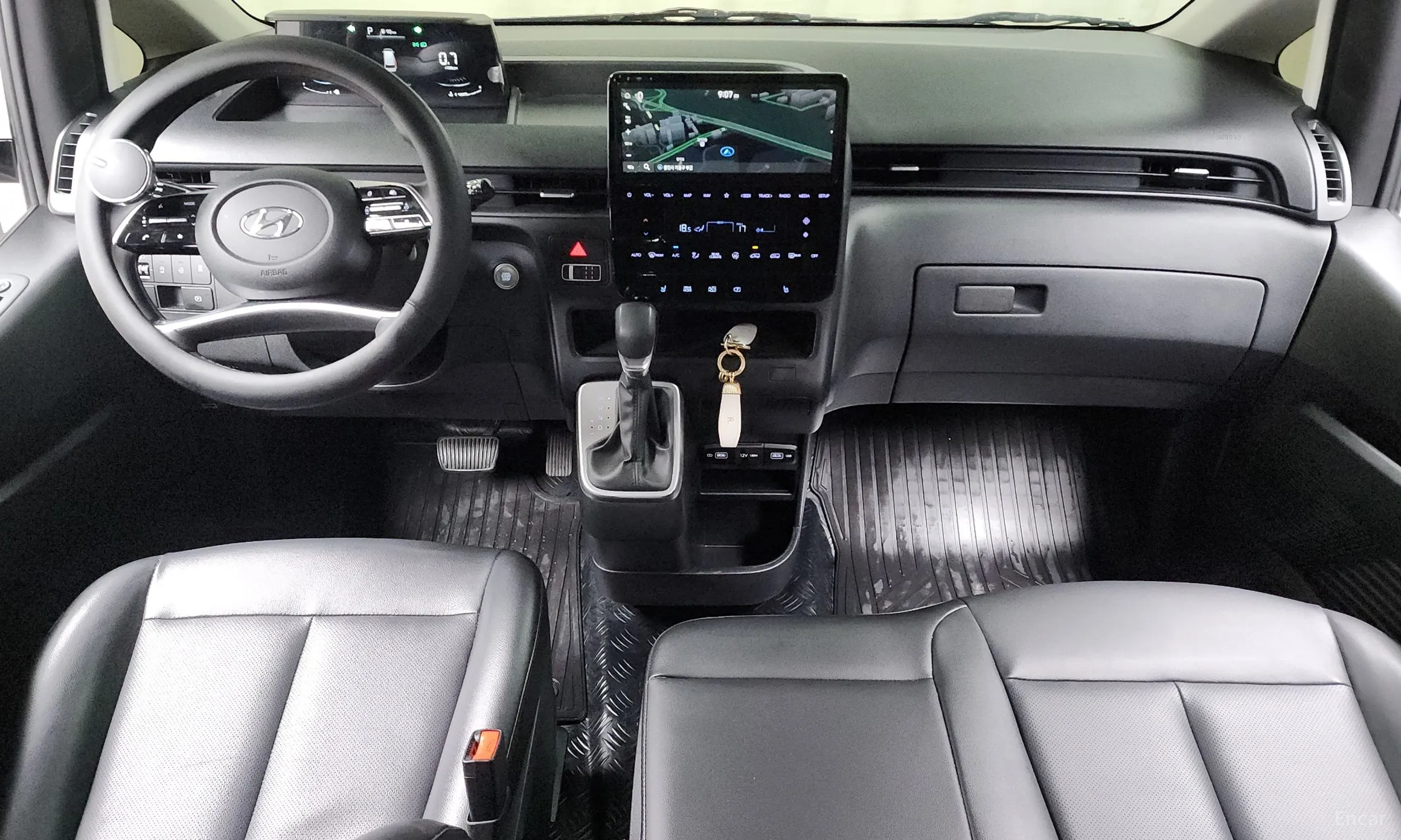 Hyundai Staria превью 4