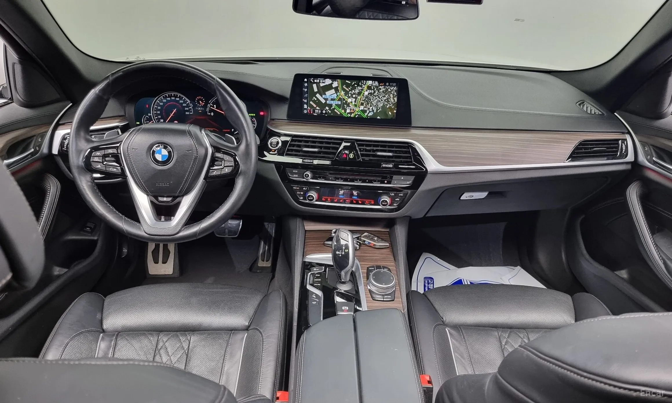 BMW 5 Series (G30) превью 4
