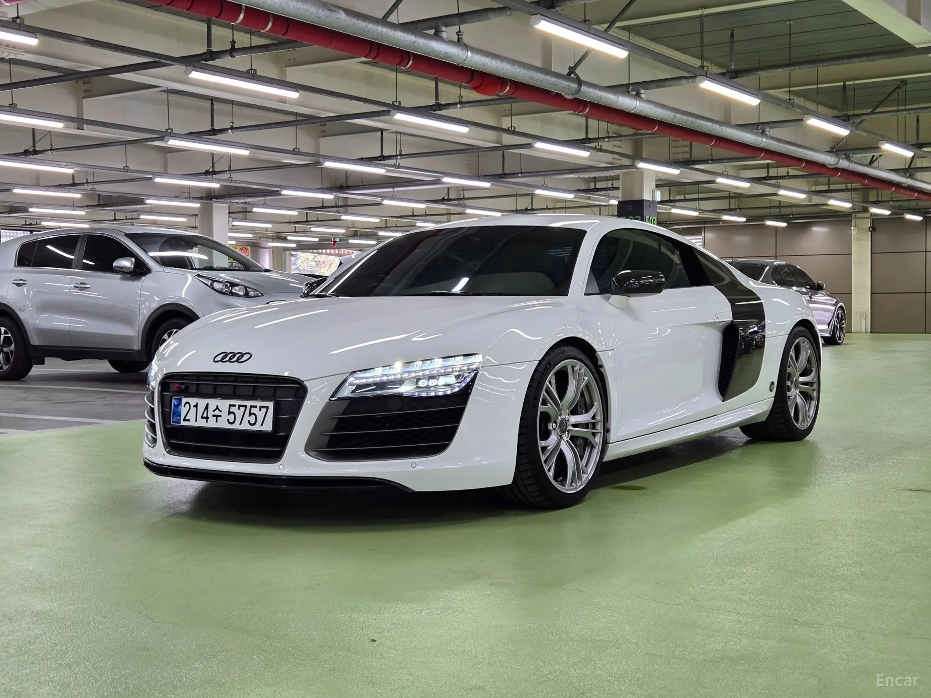 Audi R8
