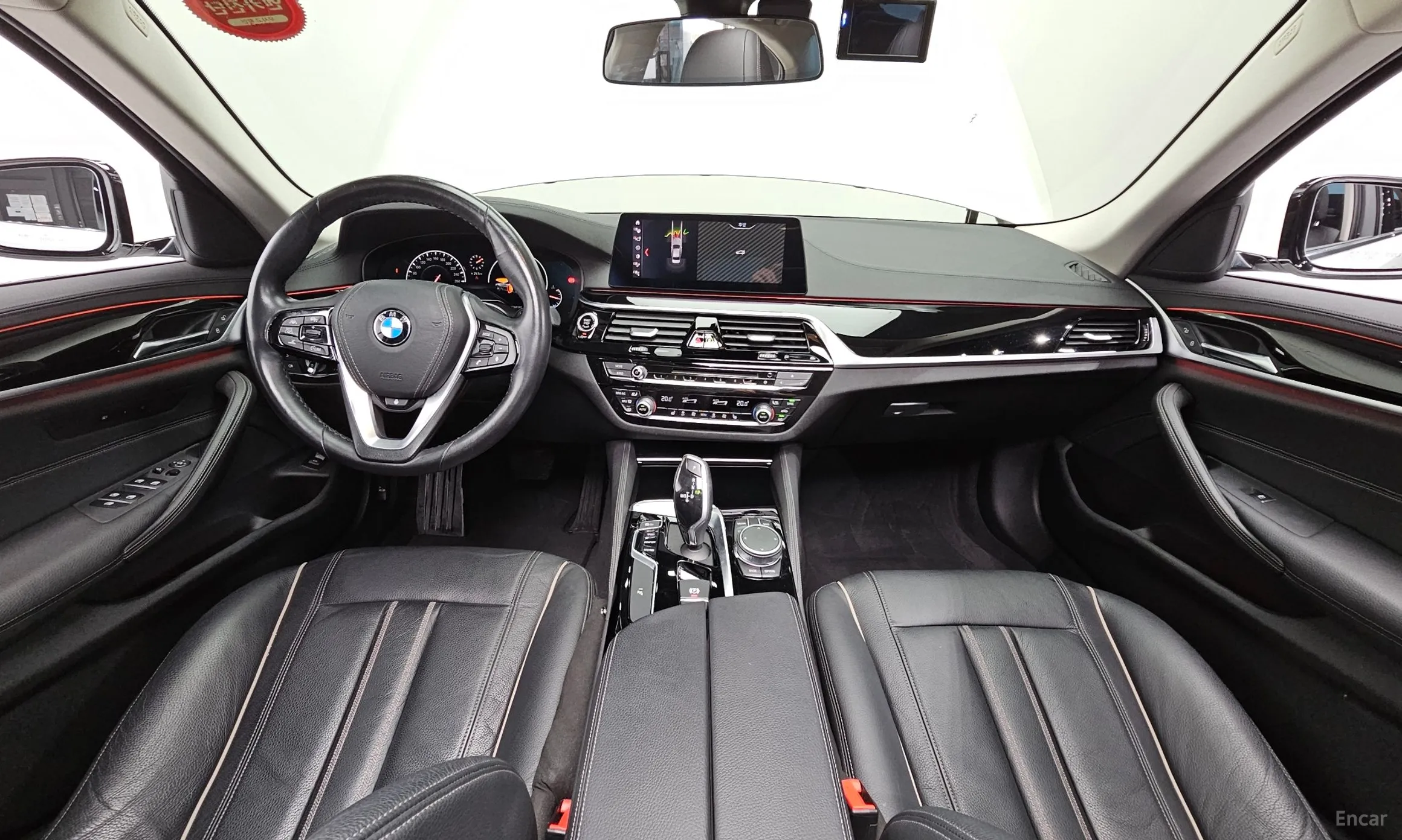 BMW 5 Series (G30) превью 4