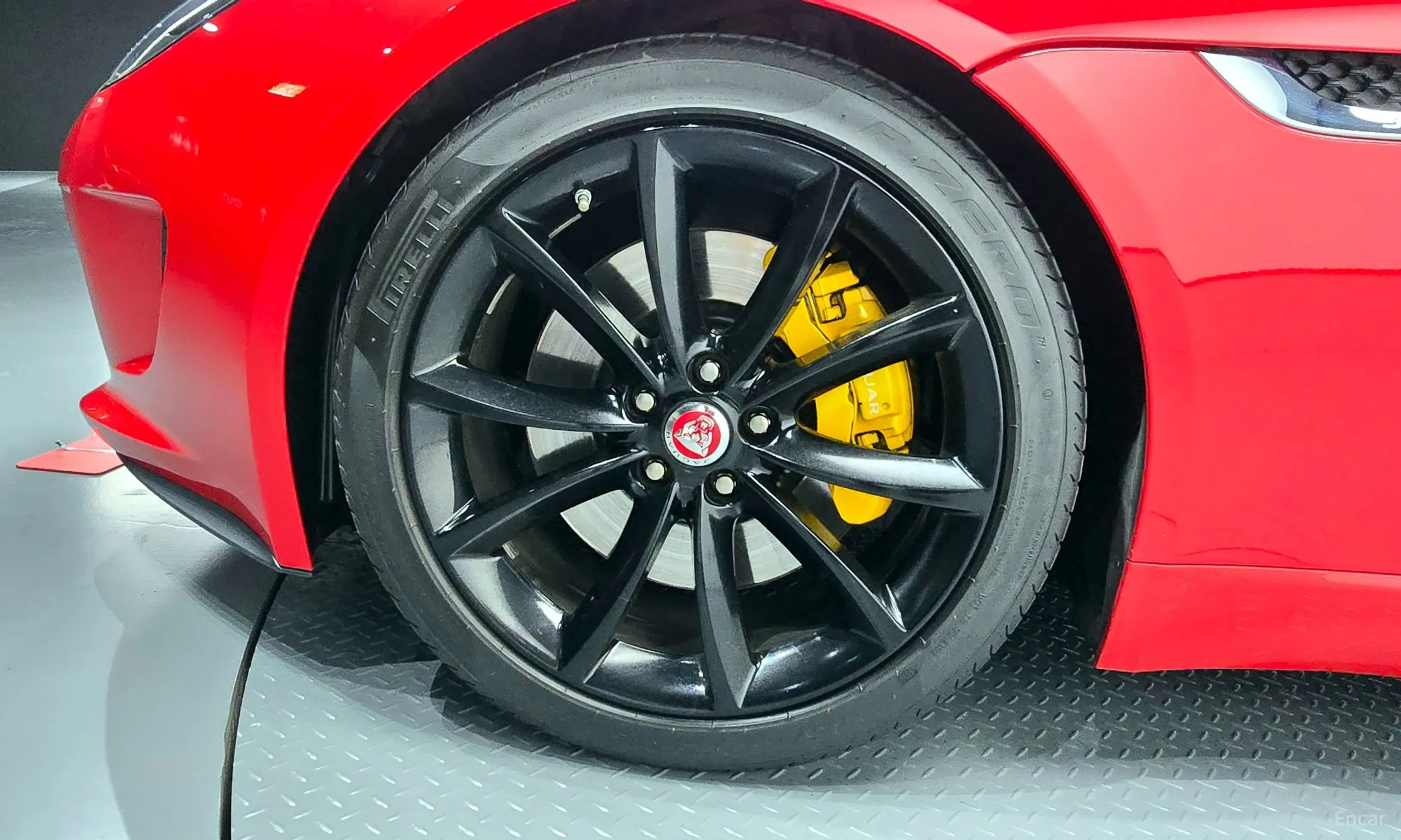 Jaguar F-TYPE превью 5