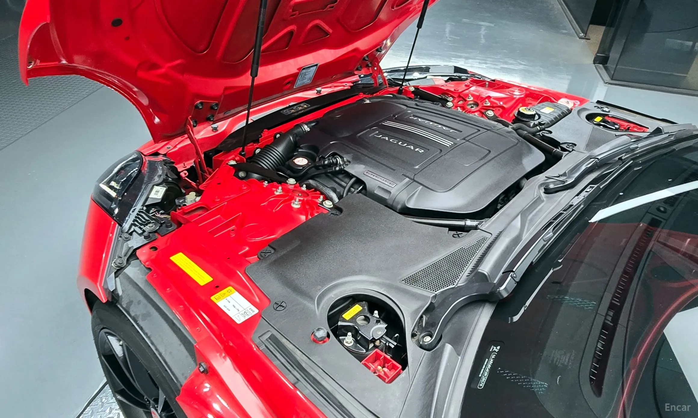 Jaguar F-TYPE превью 6