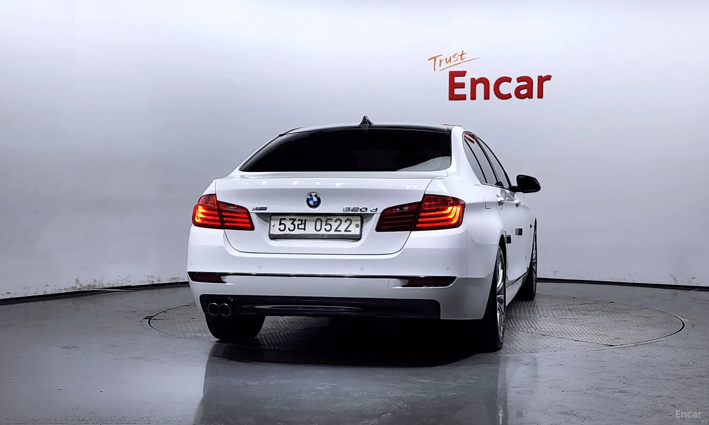 BMW 5 Series (F10) превью 3