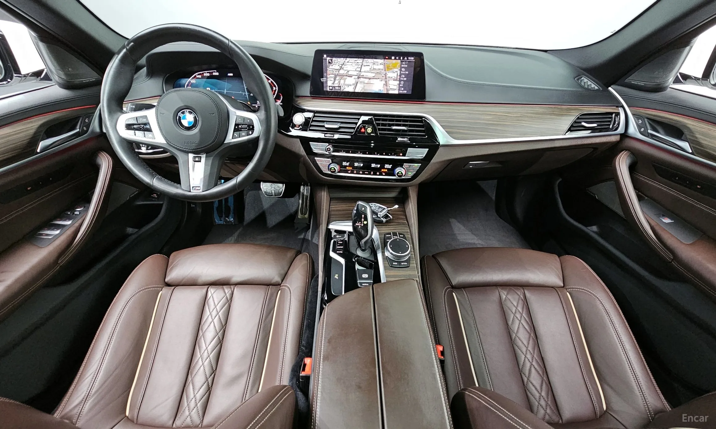 BMW 5 Series (G30) превью 4