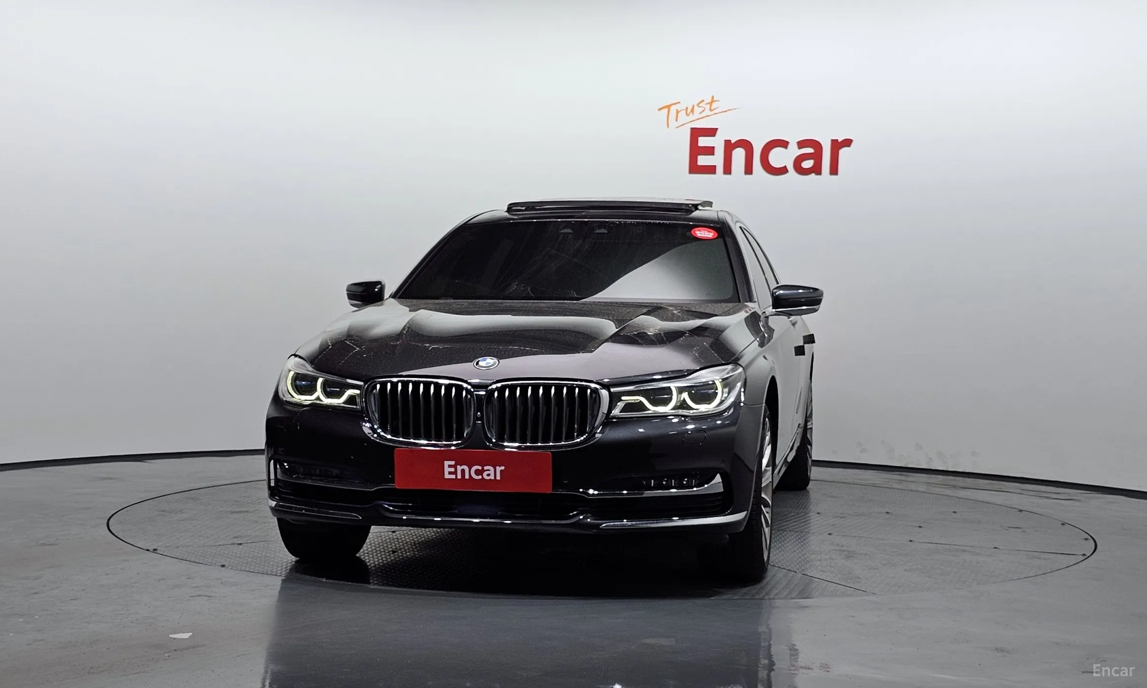 BMW 7 Series (G11) превью 2