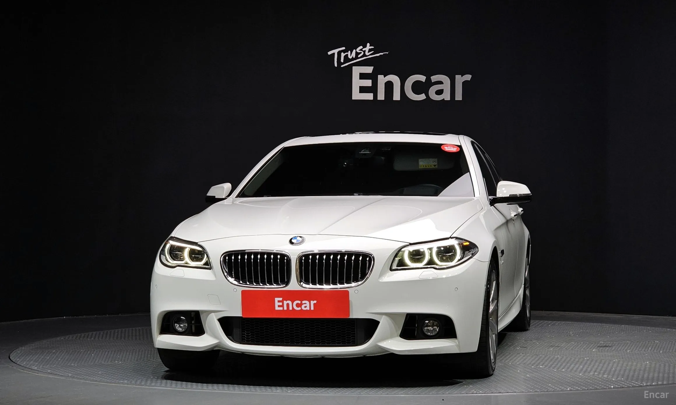 BMW 5 Series (F10) превью 2