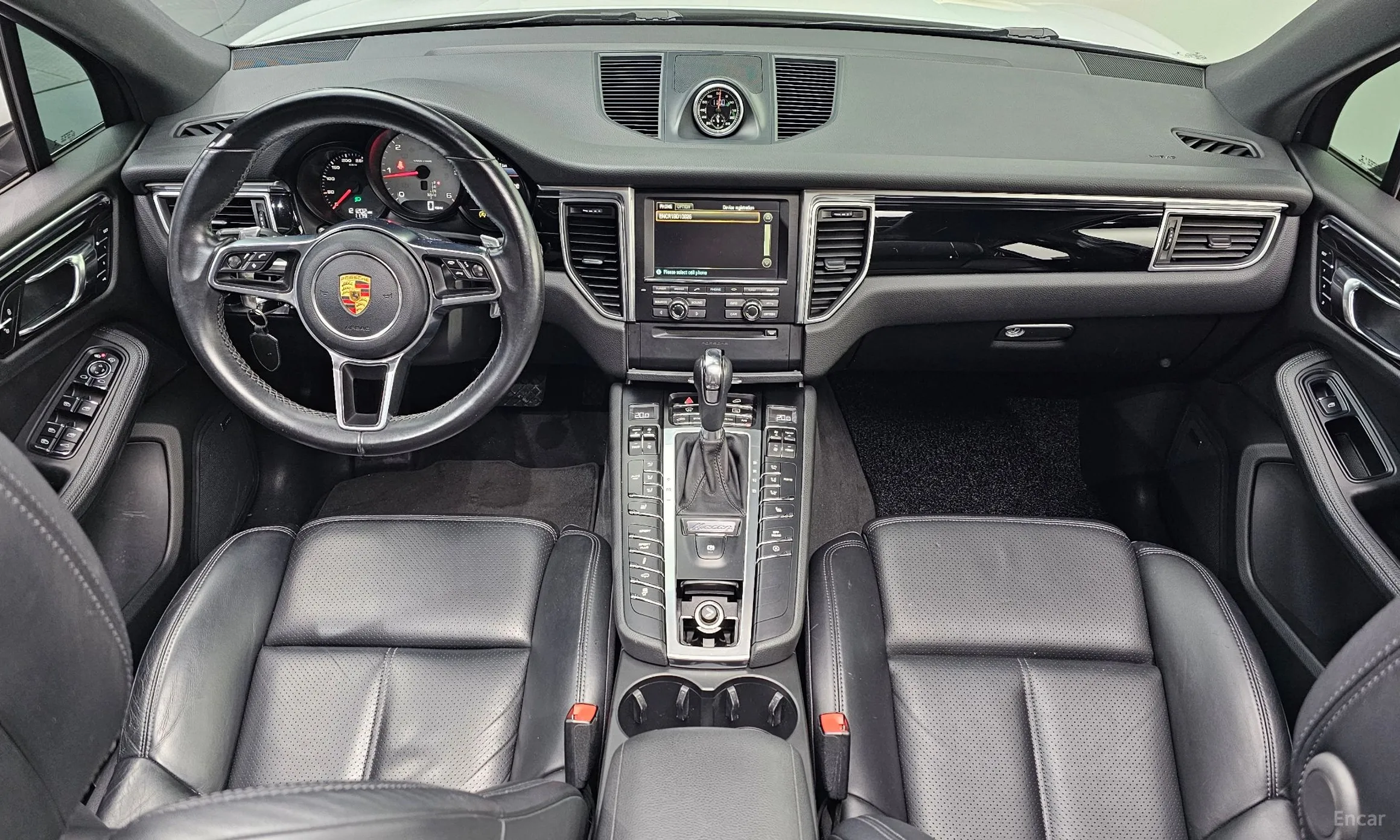 Porsche Macan превью 4
