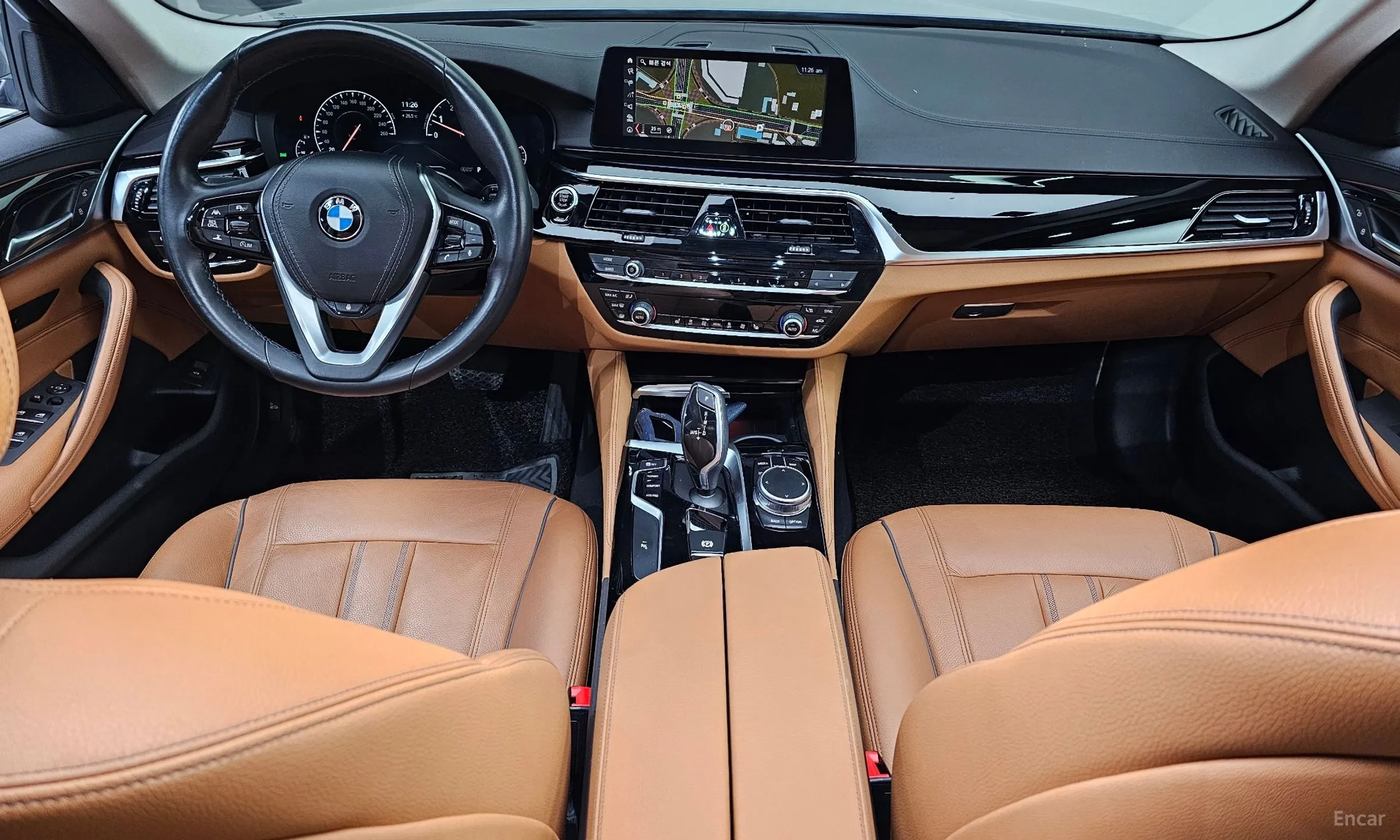 BMW 5 Series (G30) превью 4