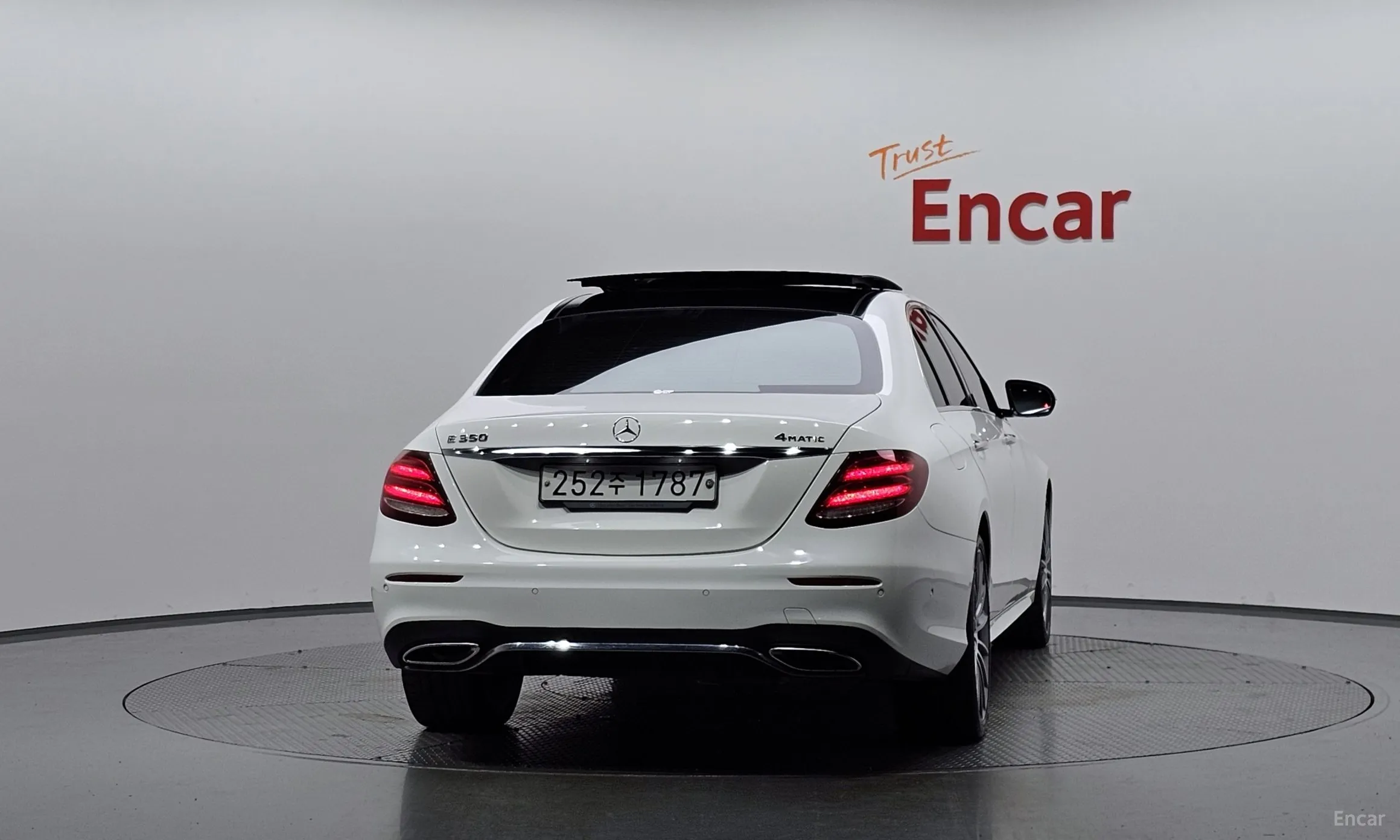 Mercedes Benz E-Class W213 превью 3