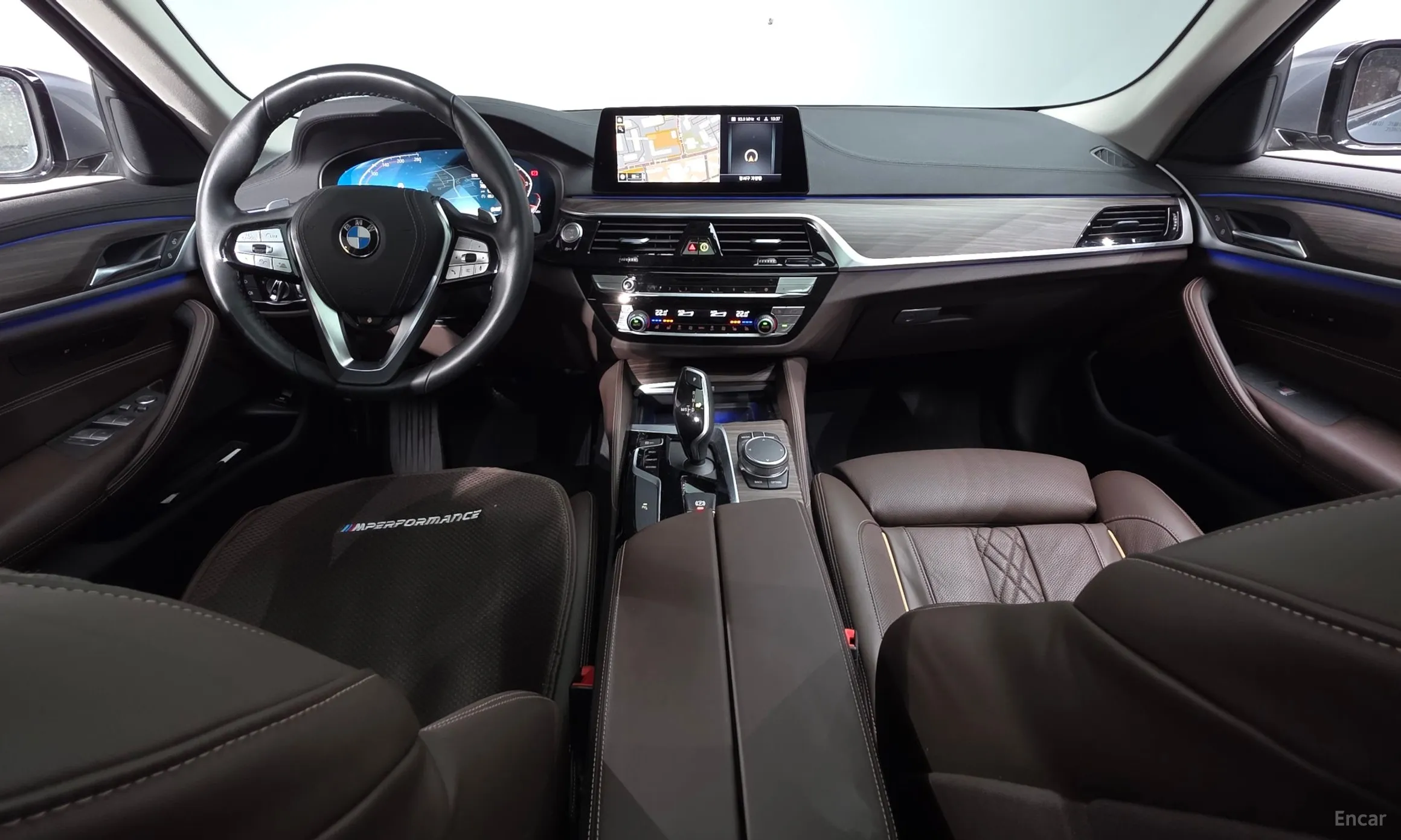 BMW 5 Series (G30) превью 4
