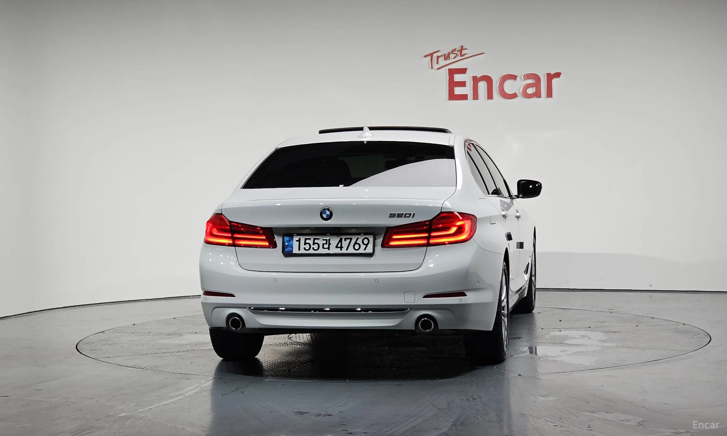 BMW 5 Series (G30) превью 3