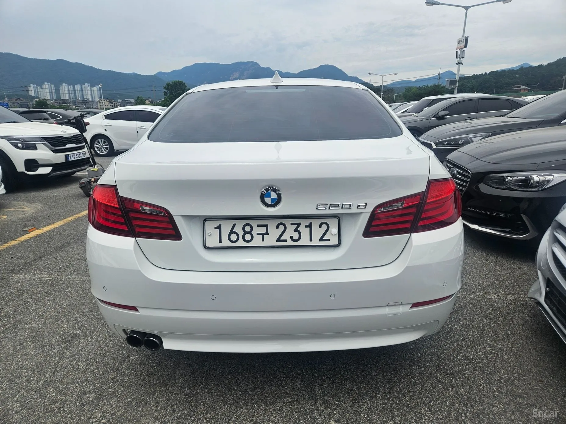 BMW 5 Series (F10) превью 3