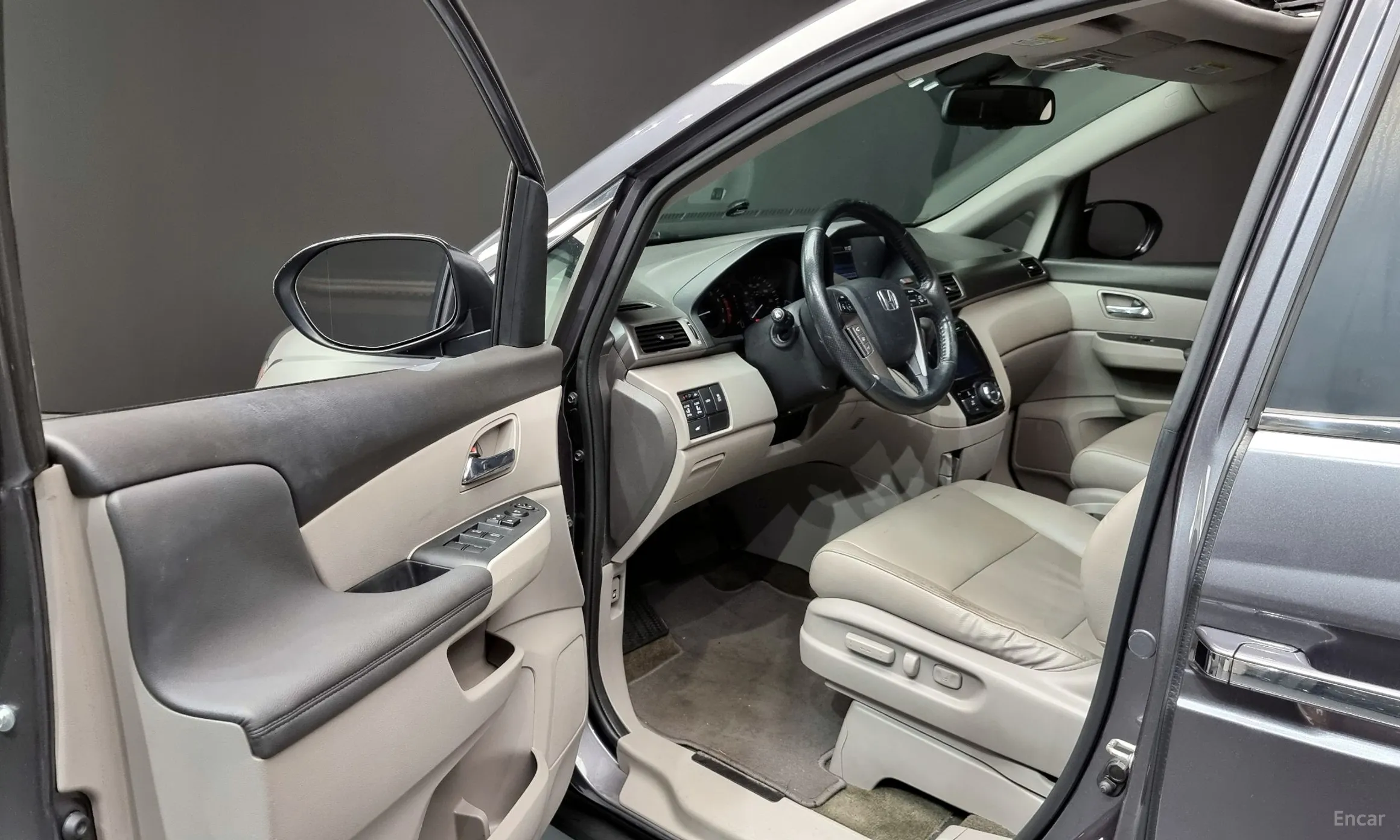 Honda Odyssey превью 10