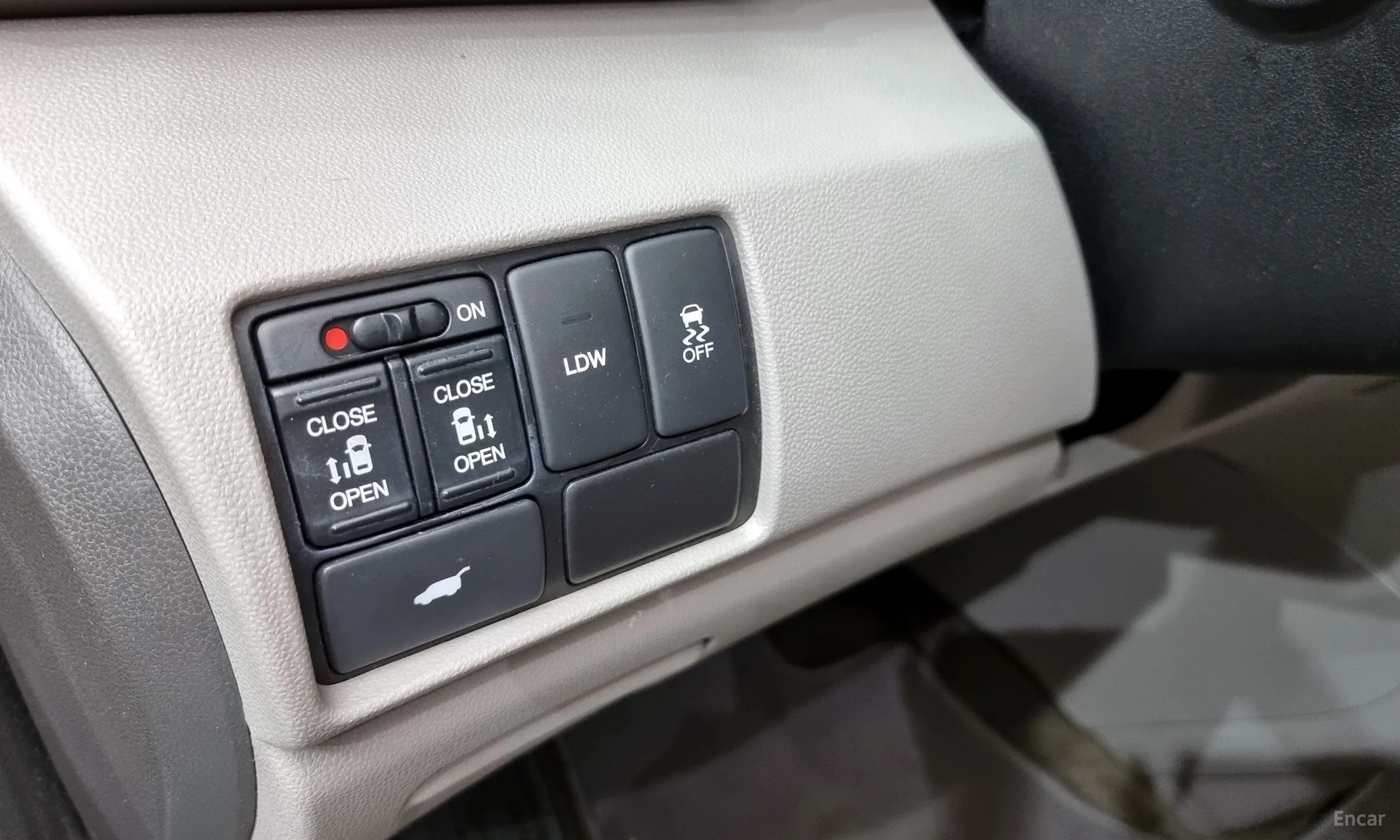 Honda Odyssey превью 15