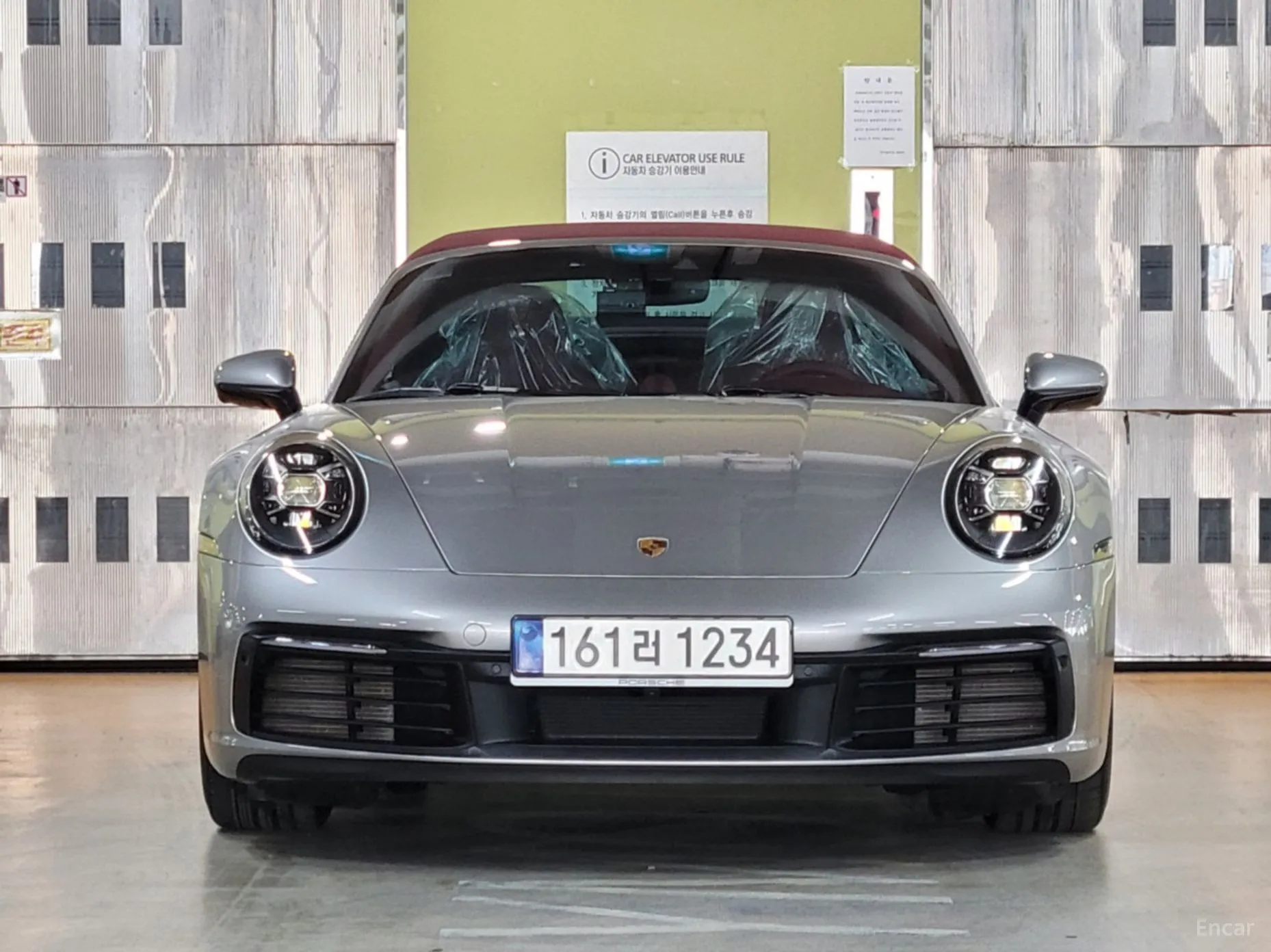 Porsche 911 (992)