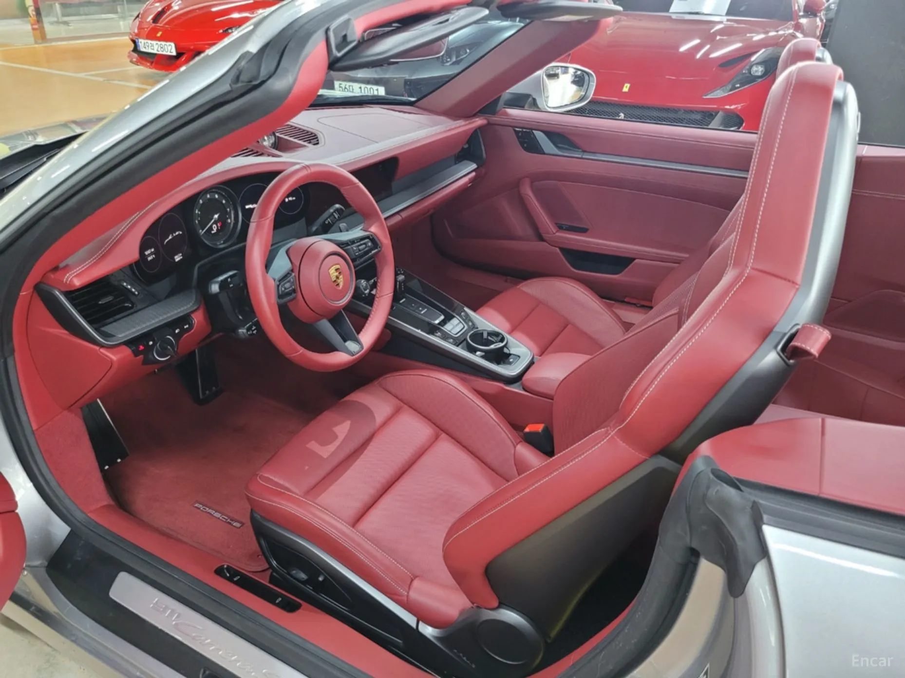 Porsche 911 (992) превью 4