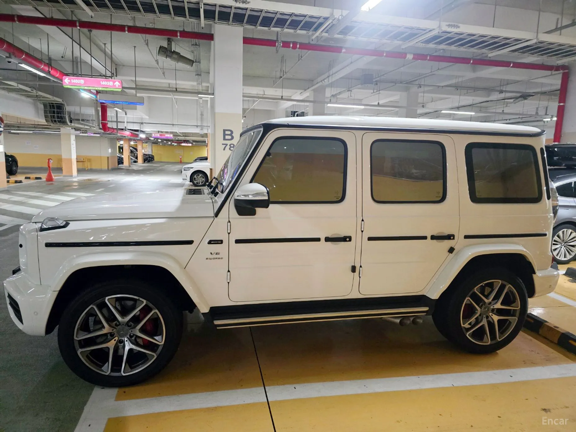 Mercedes Benz G-Class W463b