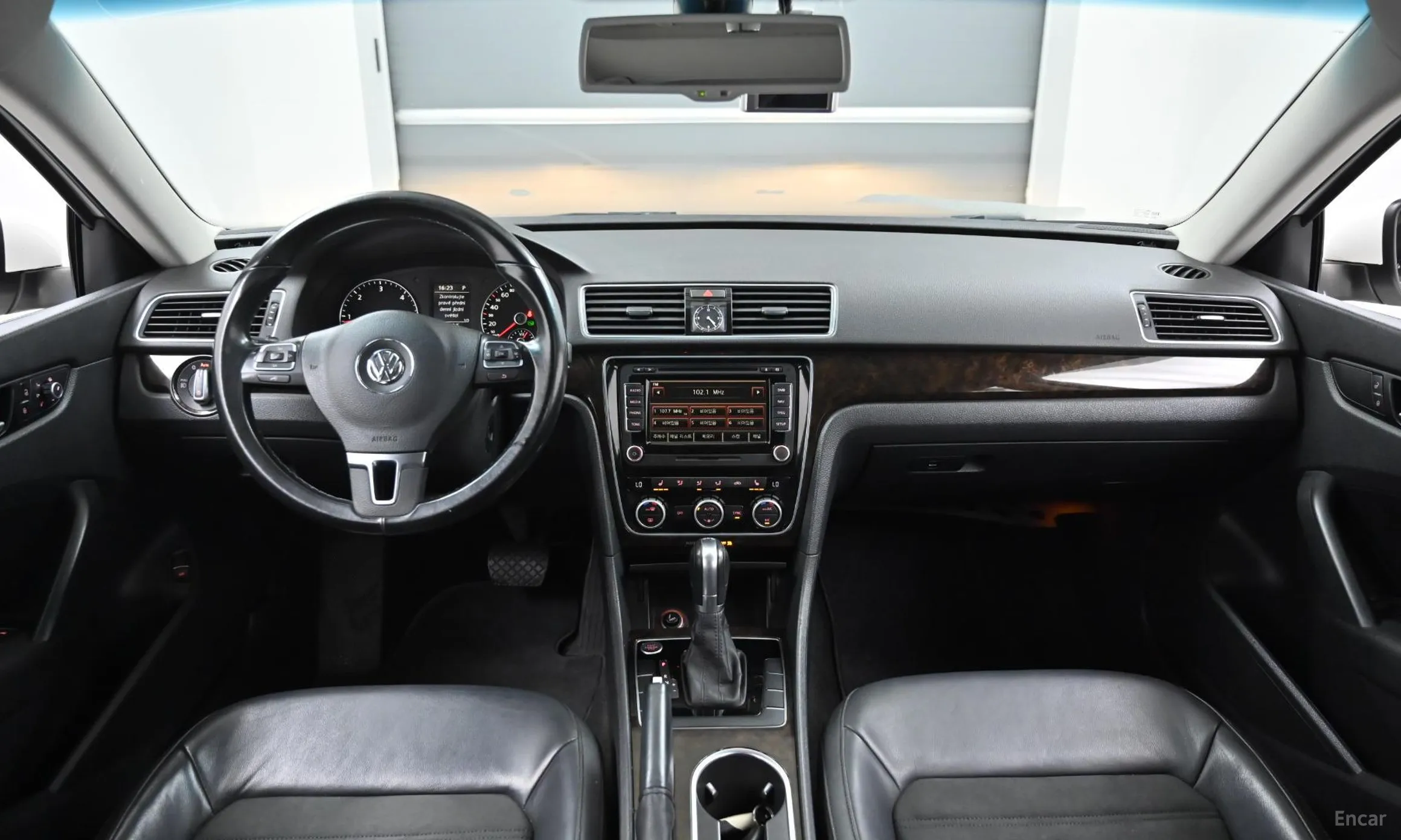 Volkswagen The New Passat превью 4