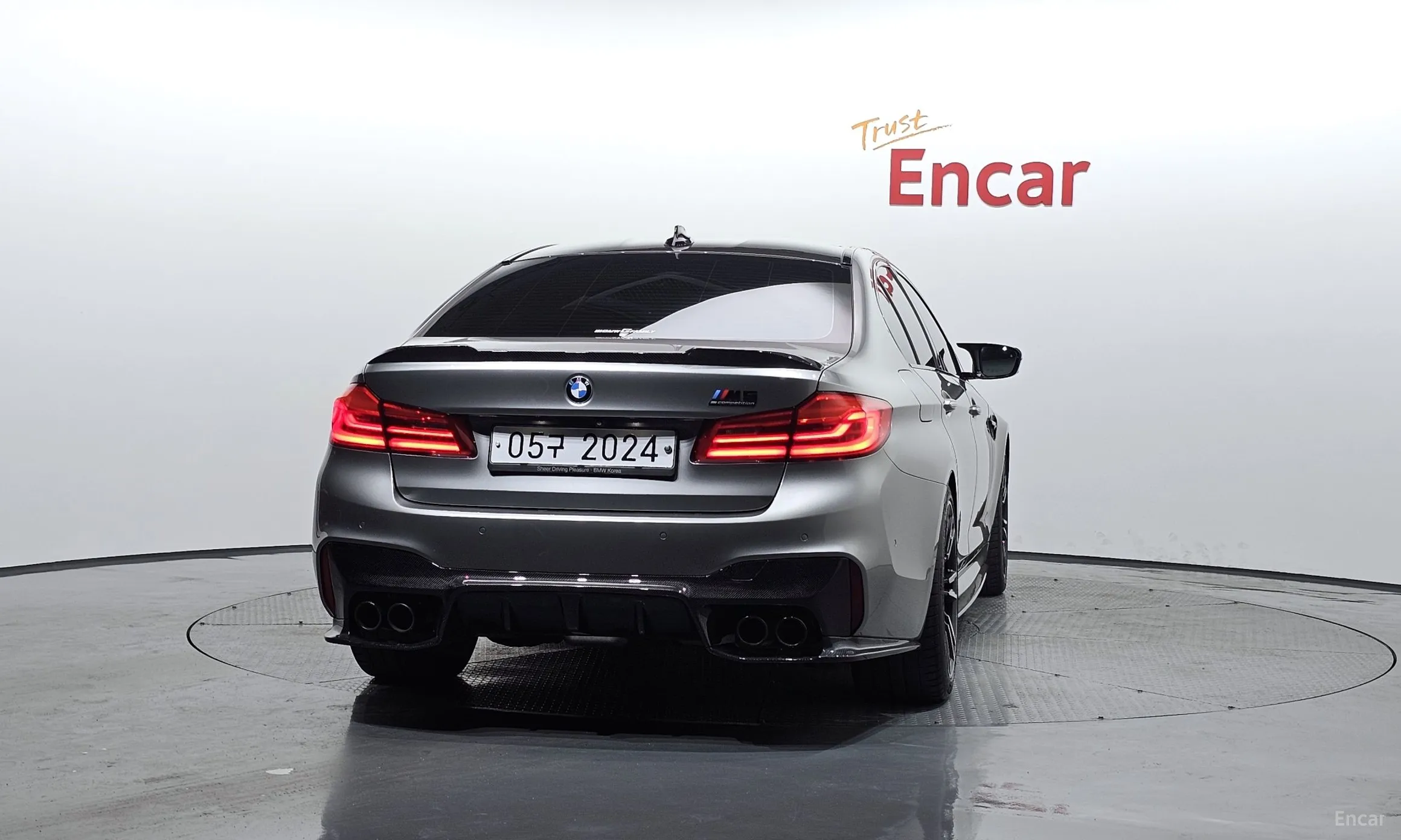 BMW M5 (F90) превью 3